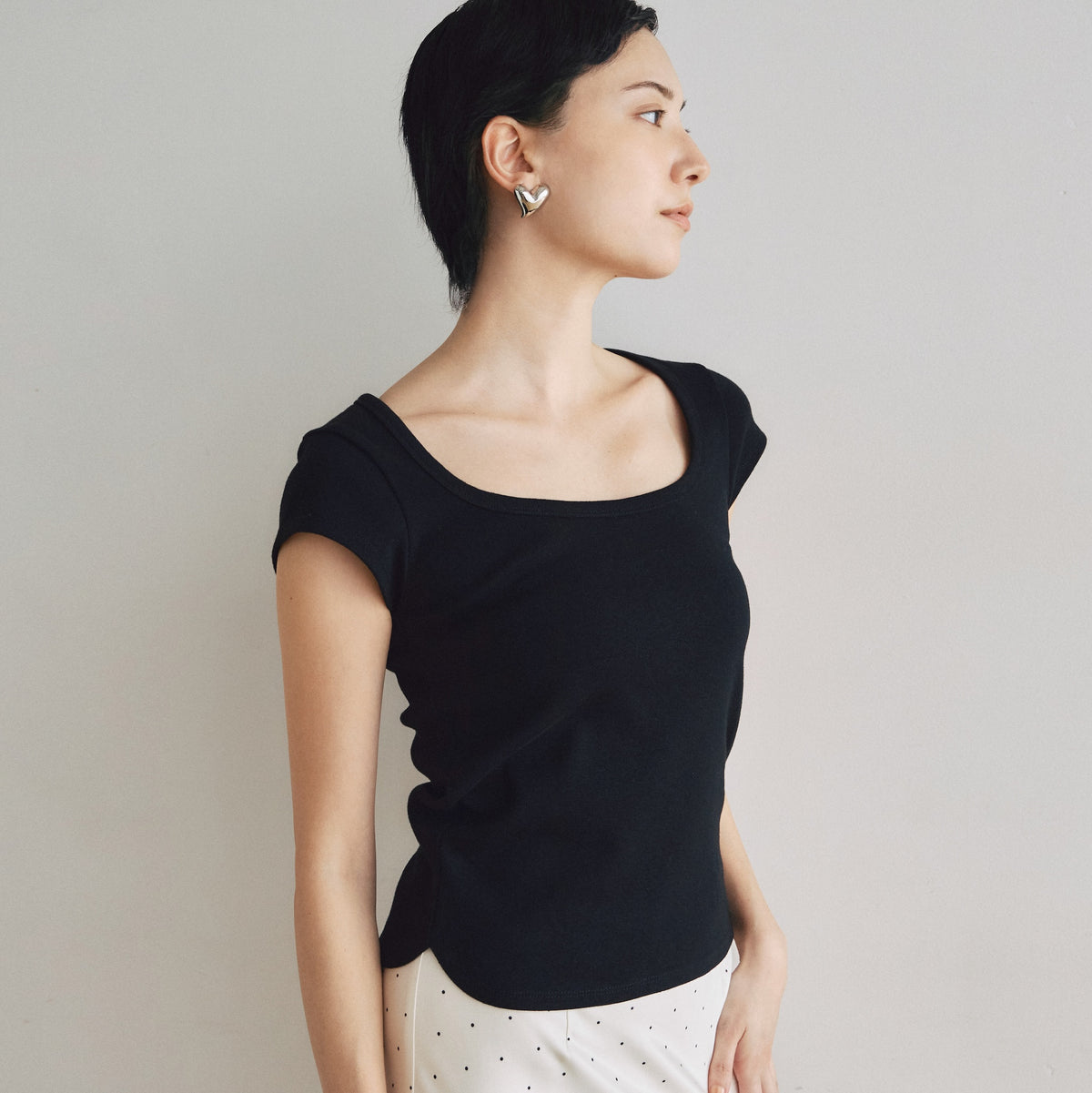 Old Cotton U-neck Top