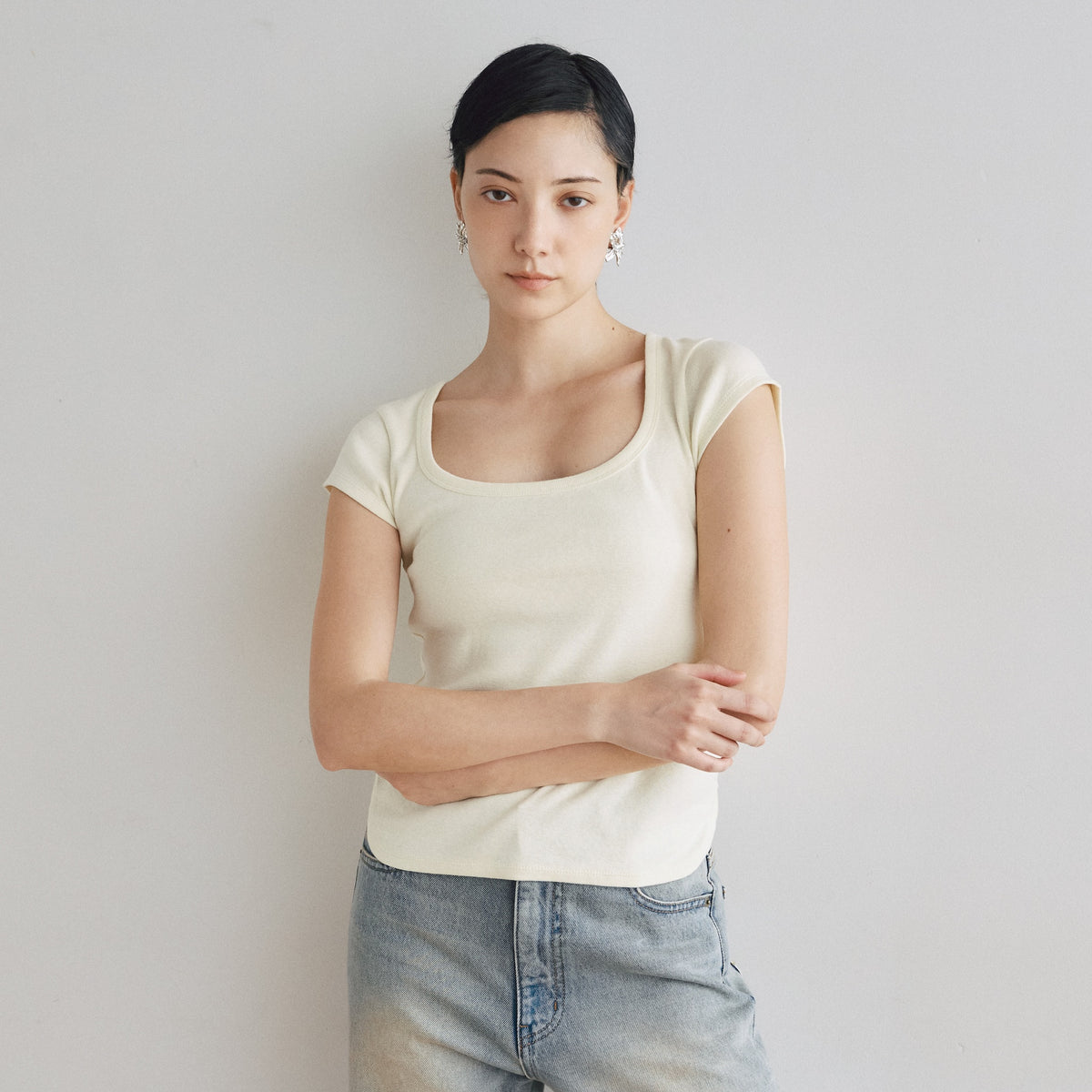 Old Cotton U-neck Top