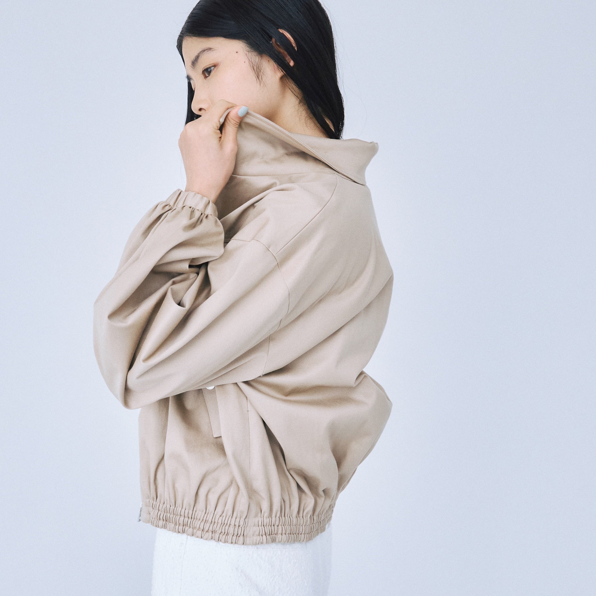 Round sleeve curvy blouson