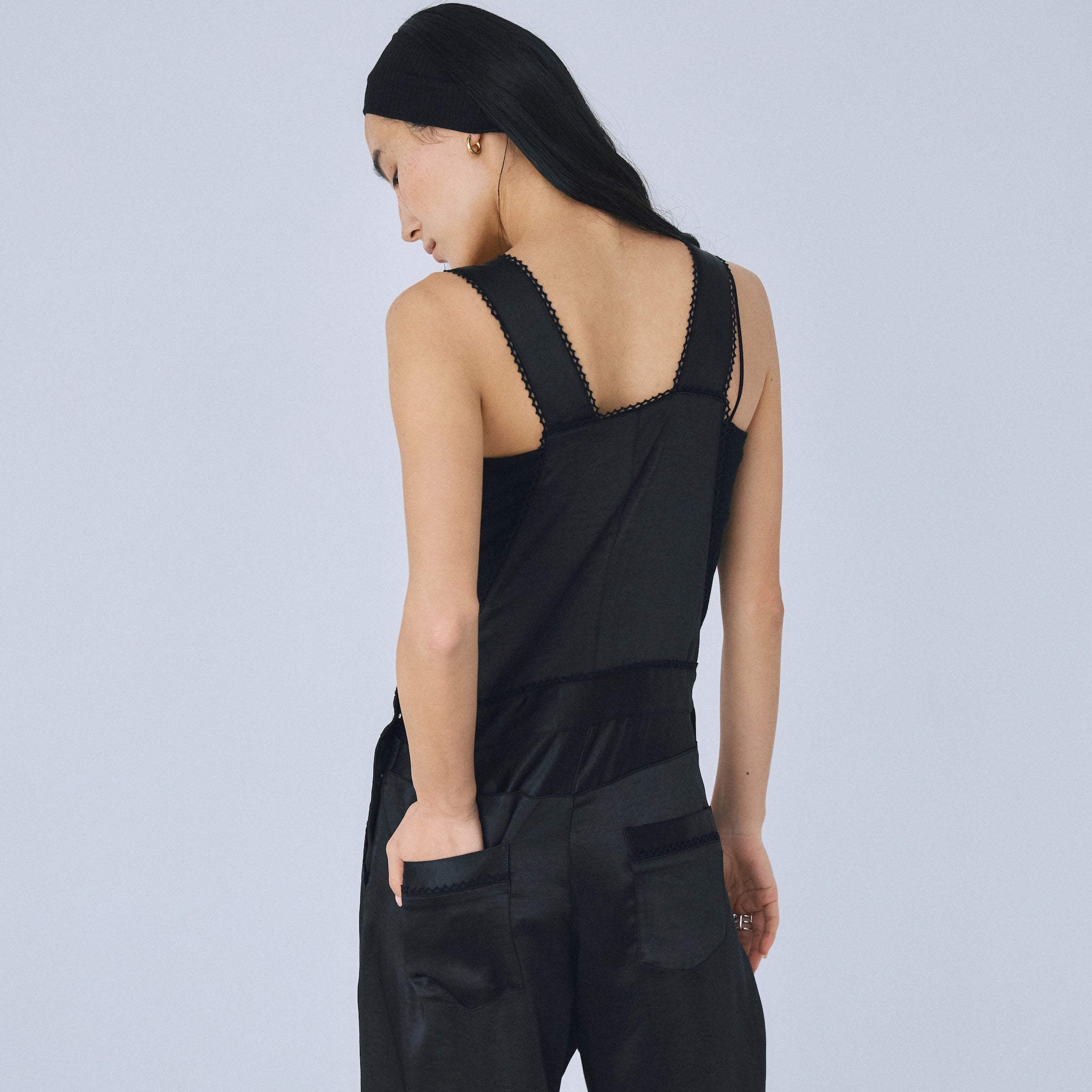 バレルレッグサテンサロペット