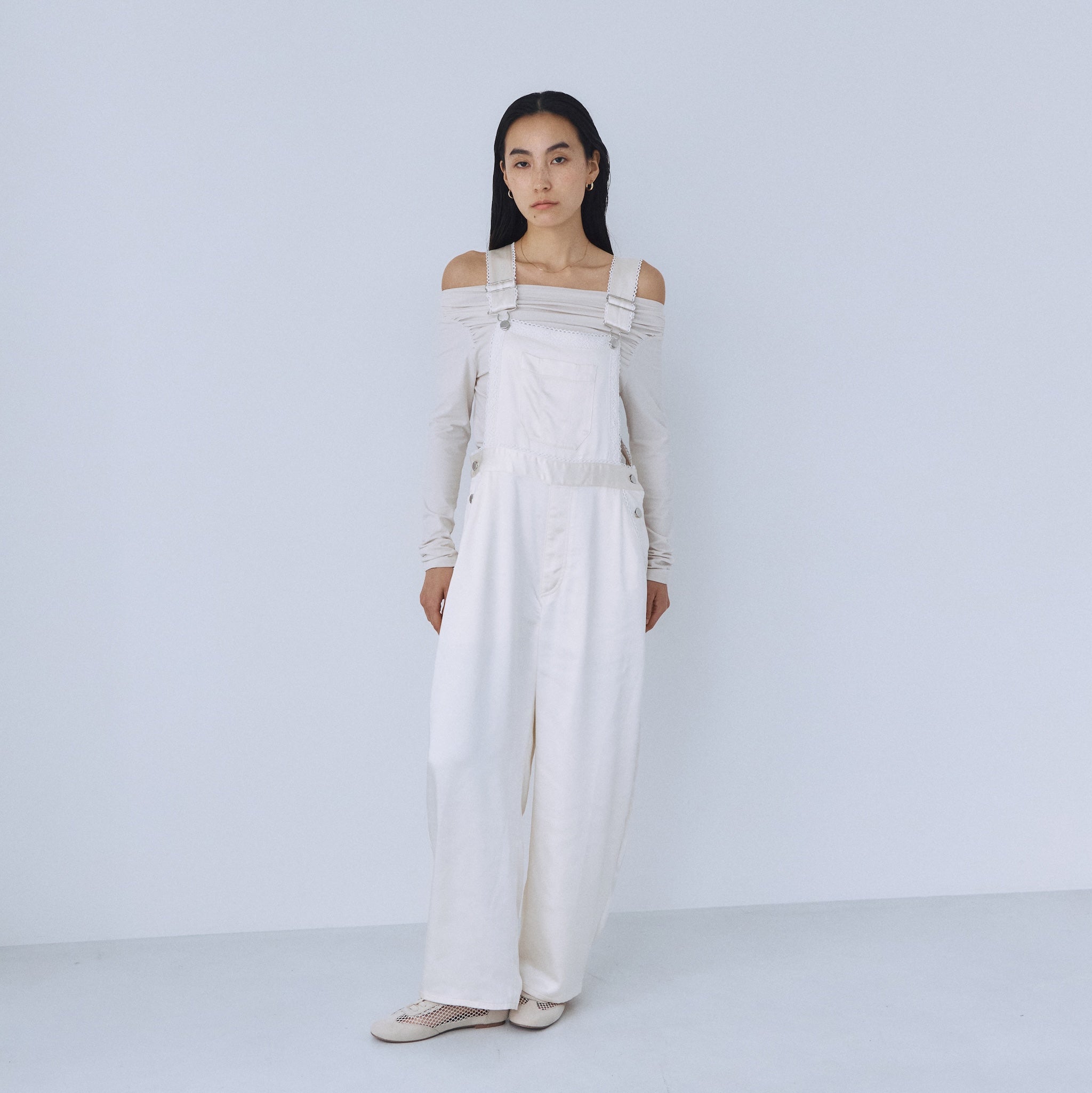 バレルレッグサテンサロペット