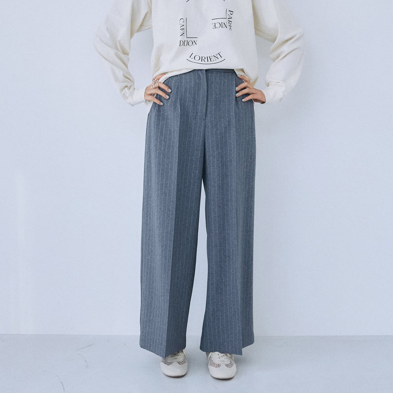 Pinstripe 2tuckスラックス