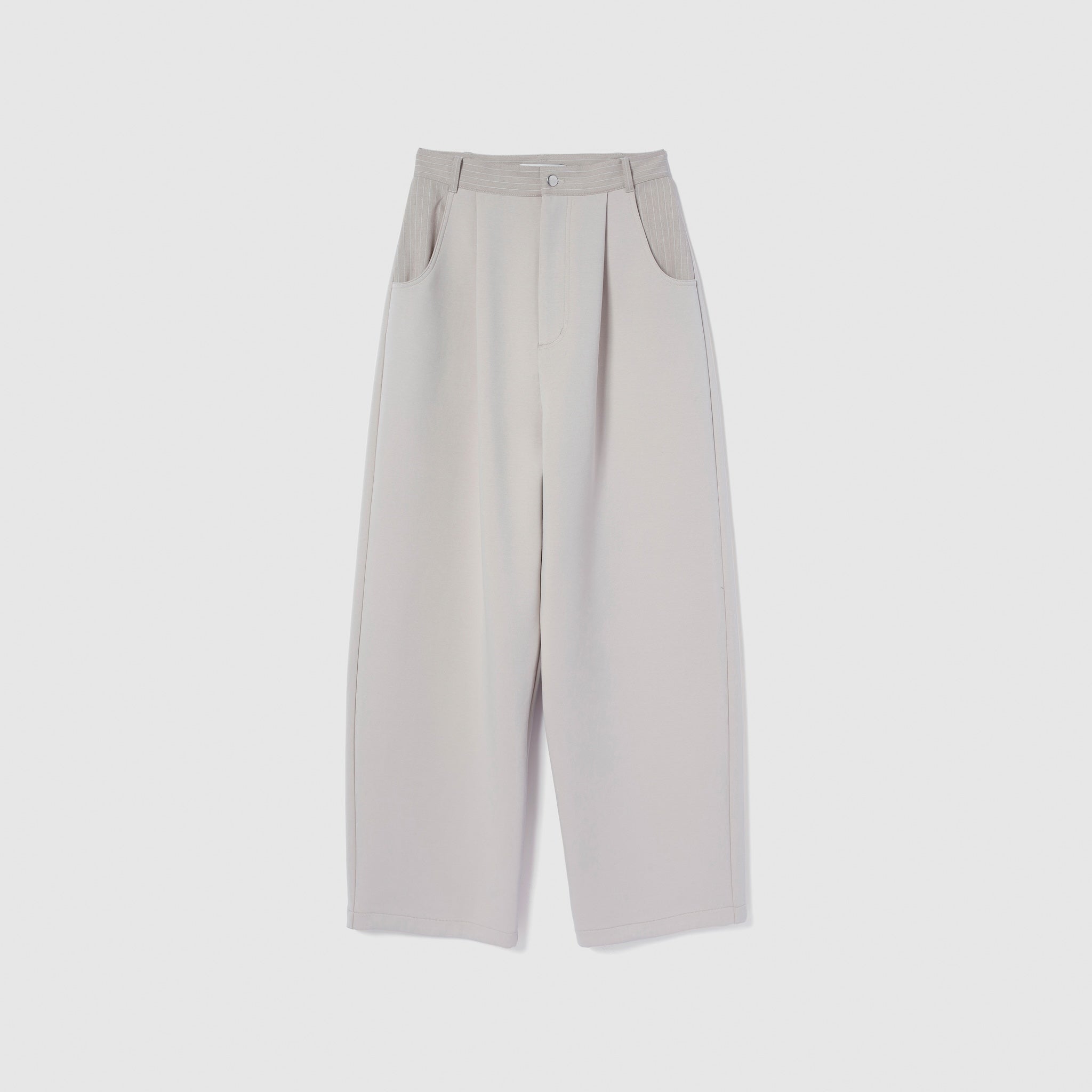 Switching cardboard tuck pants