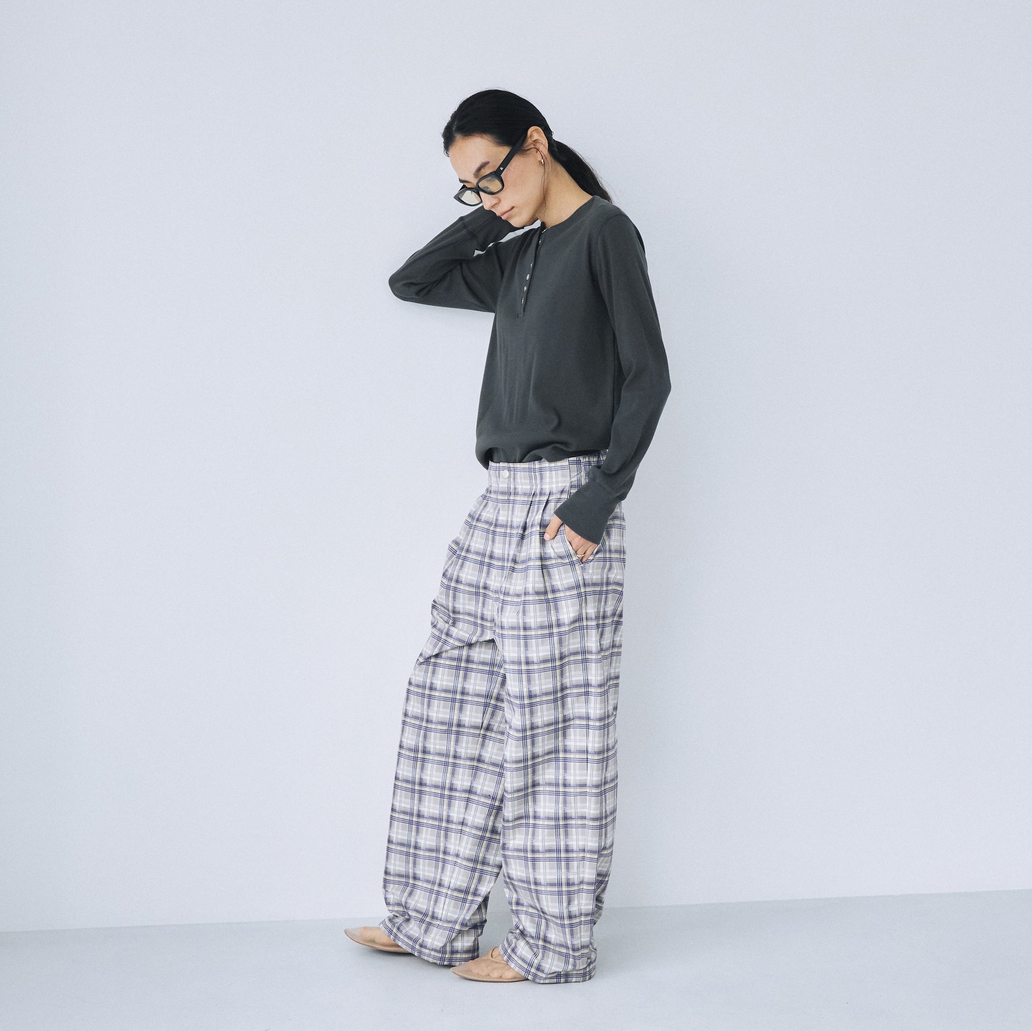 2-tuck drawstring pants