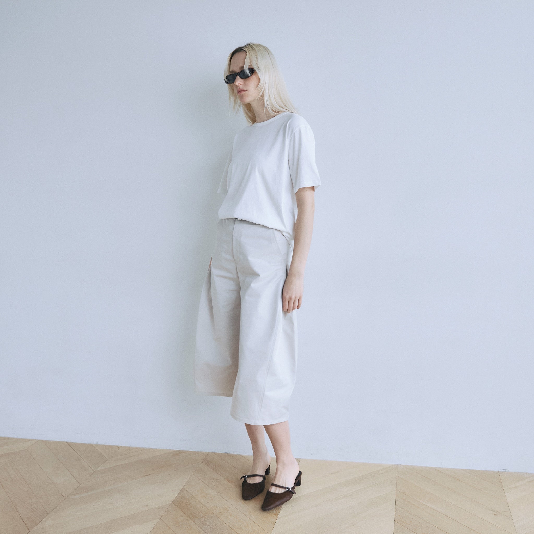 Side-Tuck Cropped Cocoon Pants