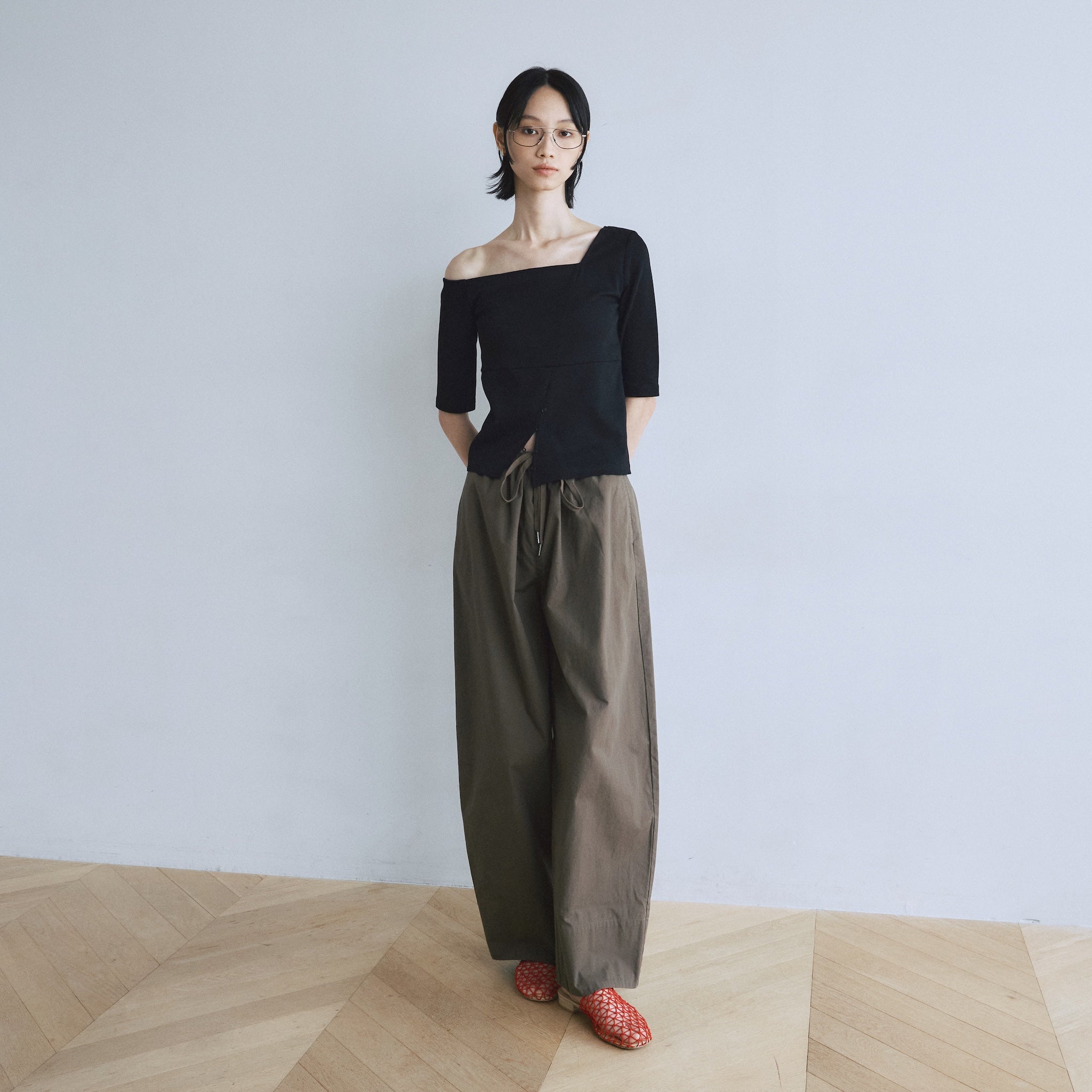 Narrow waistコットンバレルパンツ