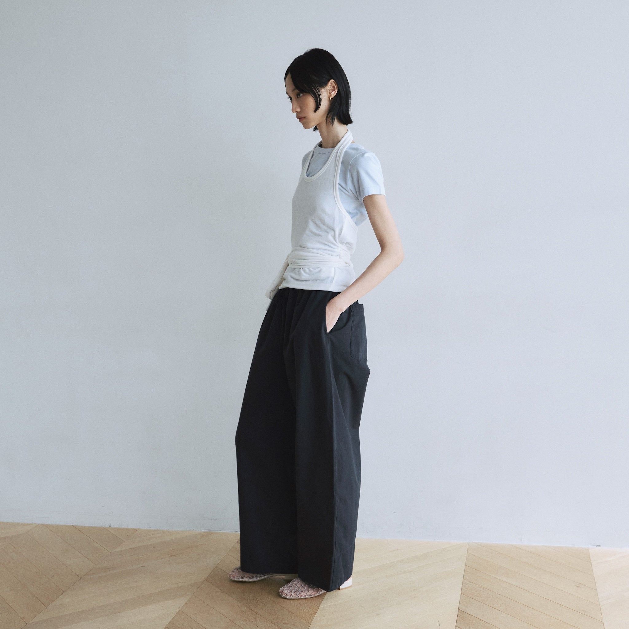 Narrow waistコットンバレルパンツ