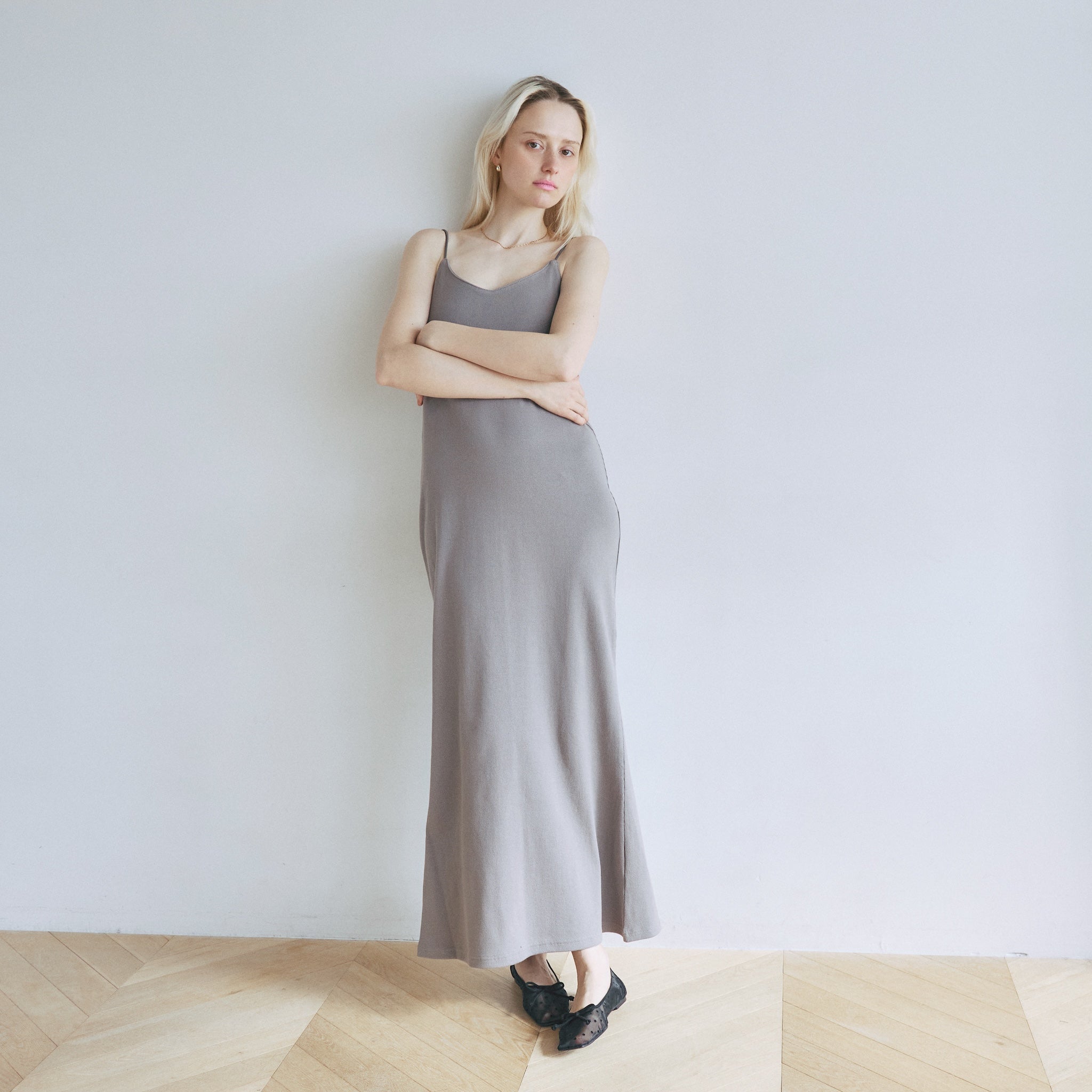 パッドin RIB mermaid Vカットキャミドレス