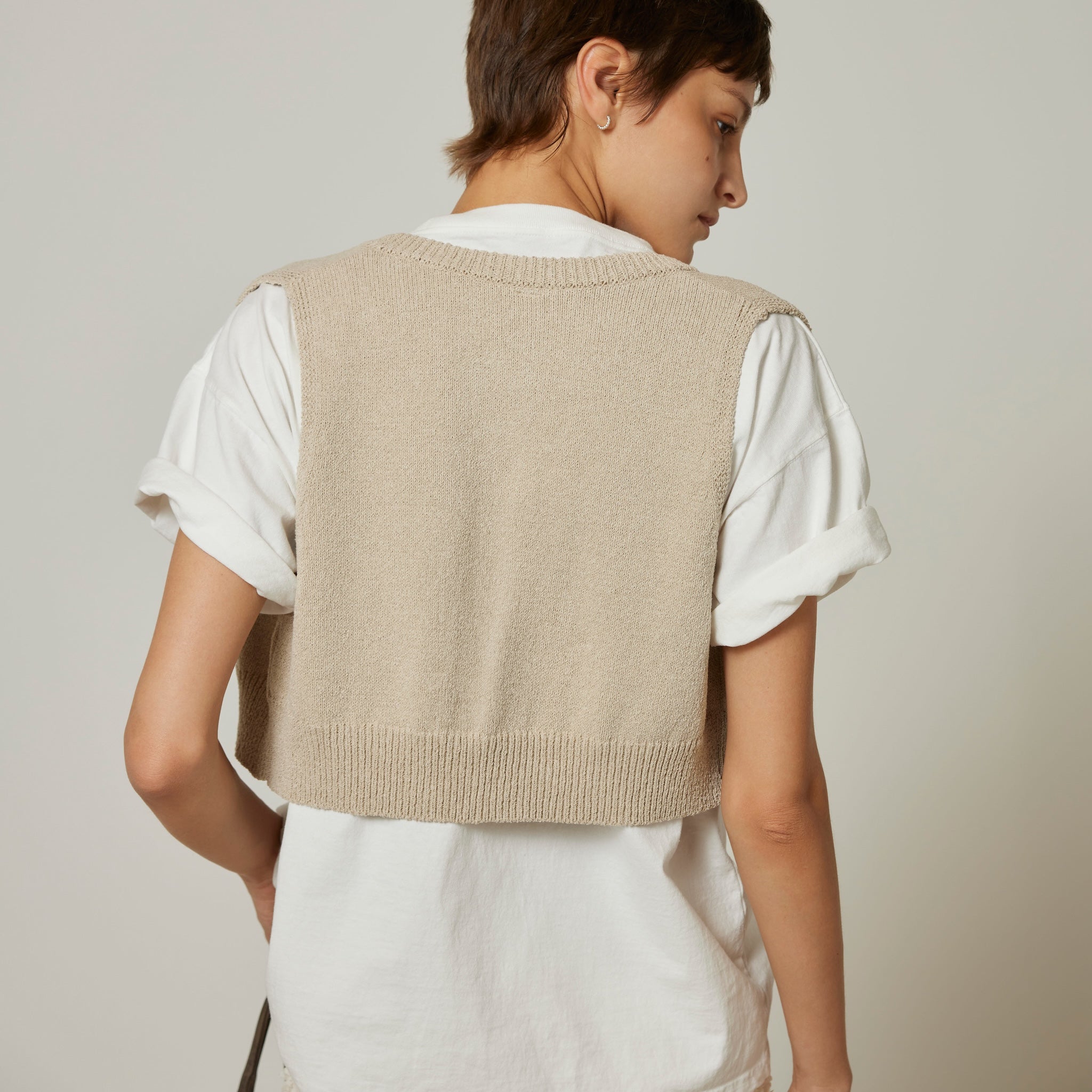 PAPER KNIT MULTI BUTTON CHIBI VEST