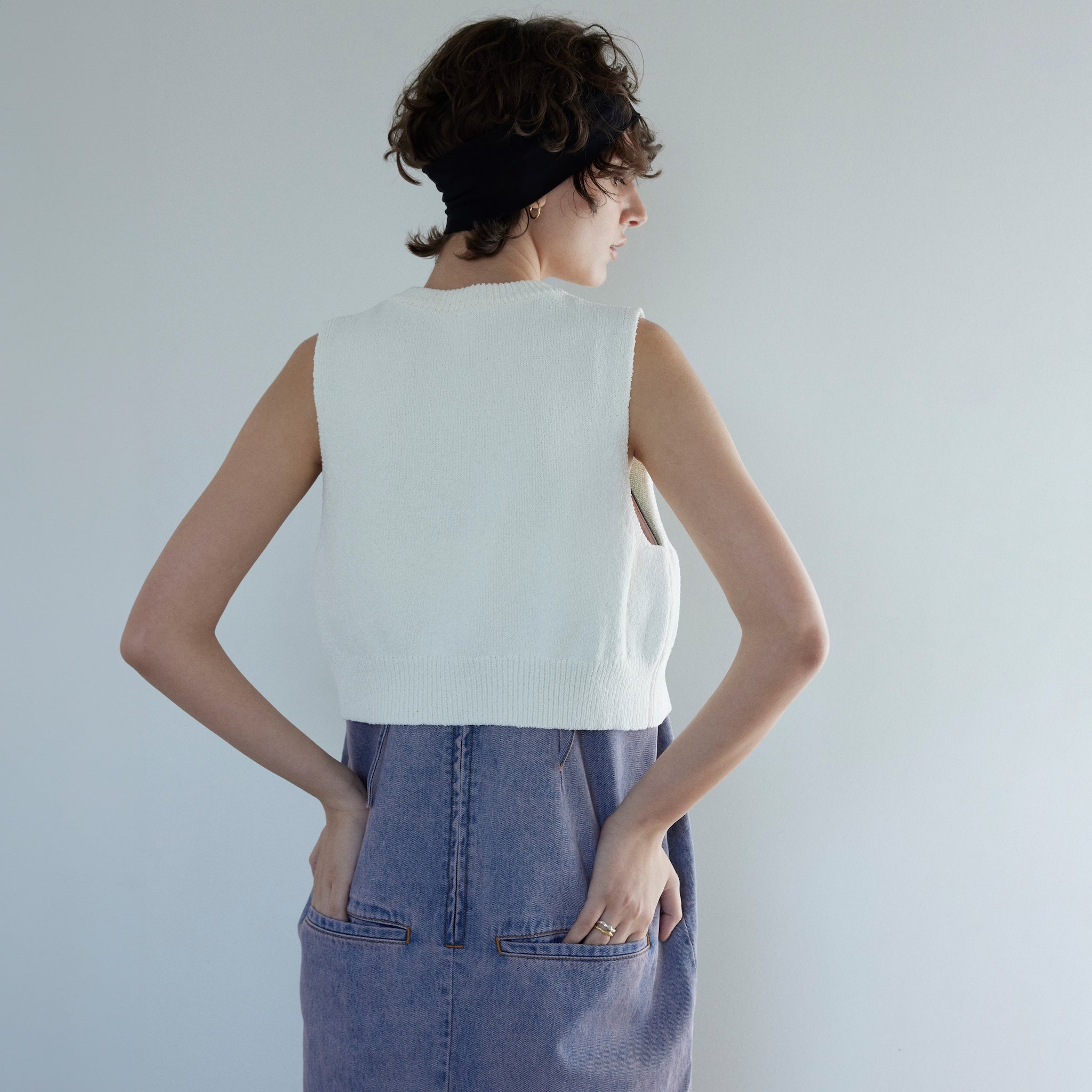 PAPER KNIT MULTI BUTTON CHIBI VEST