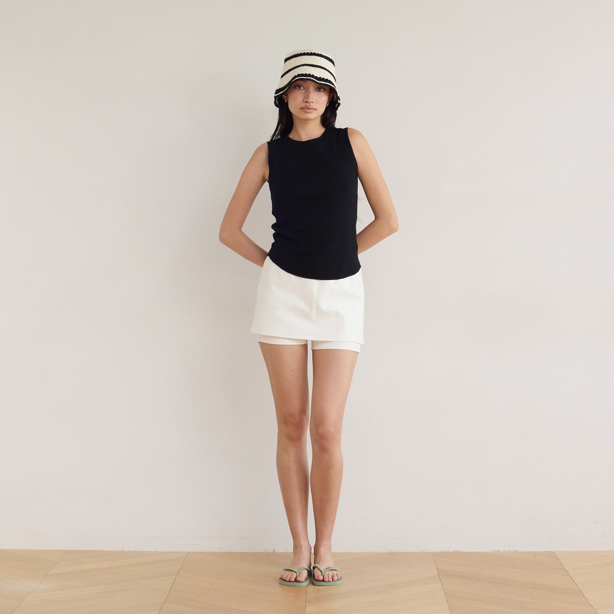Skirt with half leggings