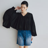 Gathered volume airy top