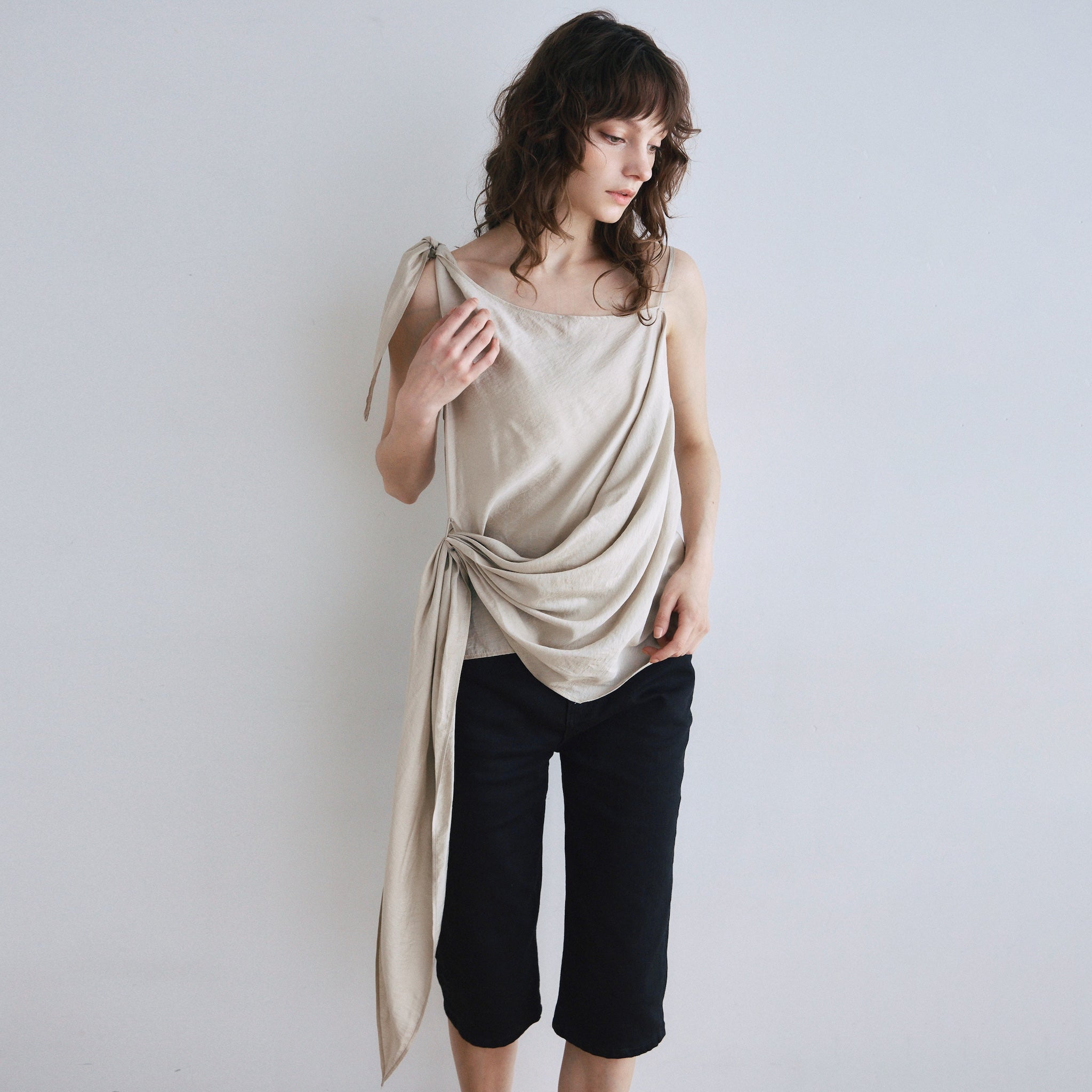 Searoomlynn Ribbon Yarn フレアニットキャミ　ベージュ Asymmetry Ribbon SheerトップスSET