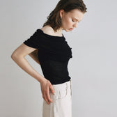 FineYarn RIB Knit Off-the-Shoulder Top