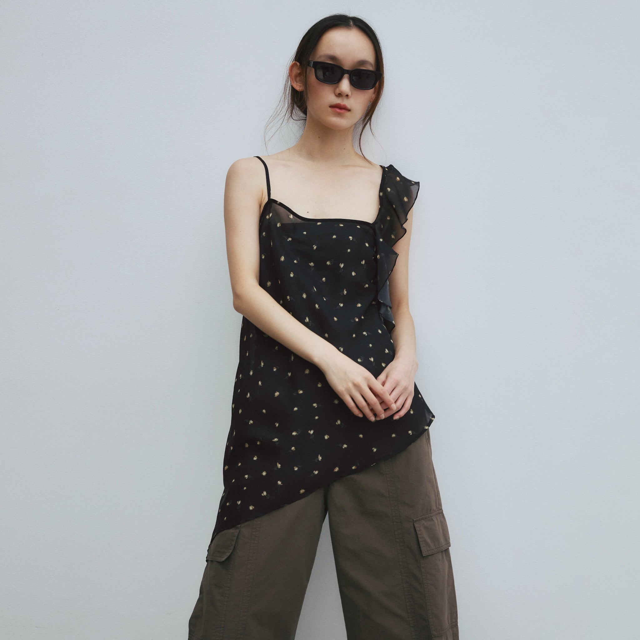 AsymmetryショルダーFlowerトップス