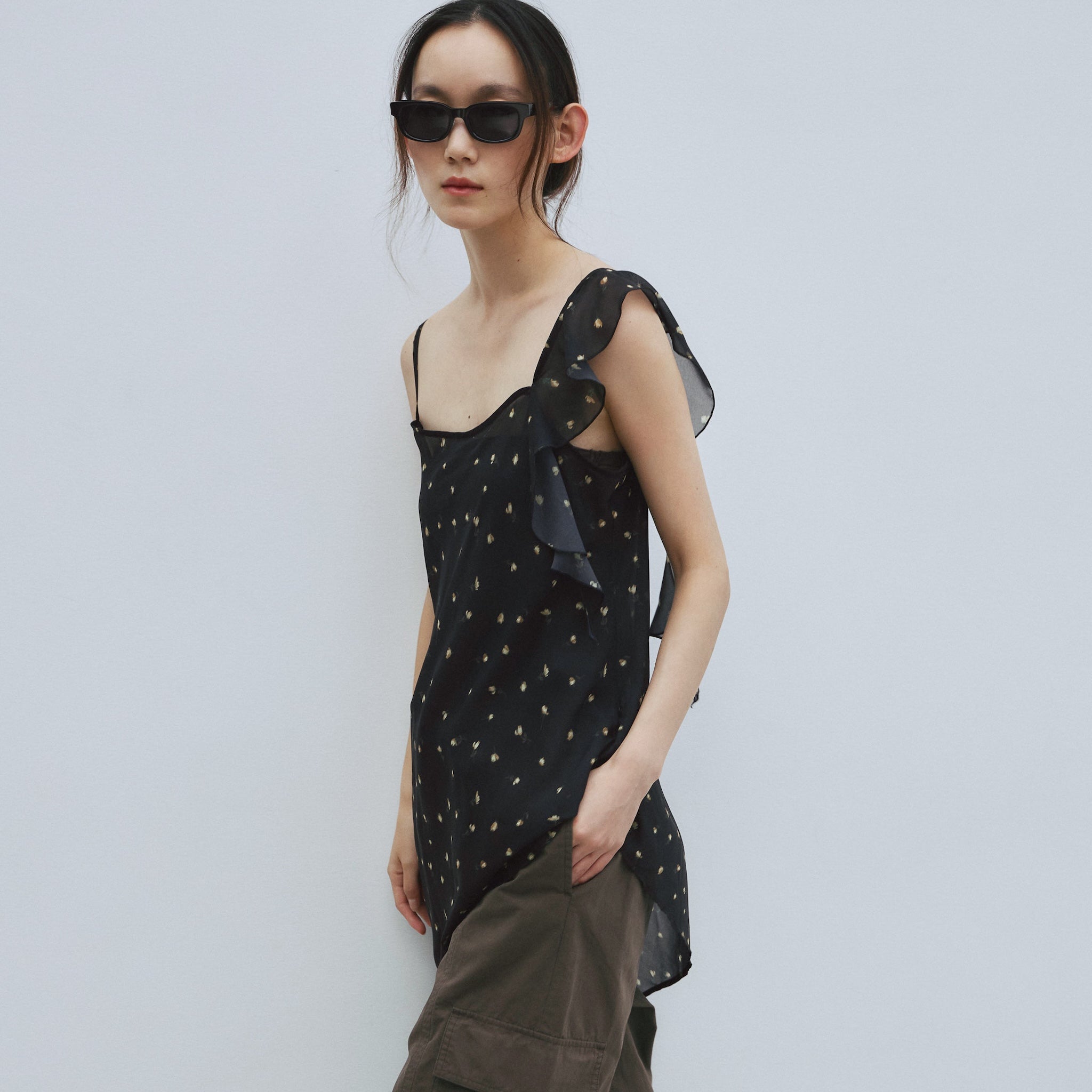 AsymmetryショルダーFlowerトップス