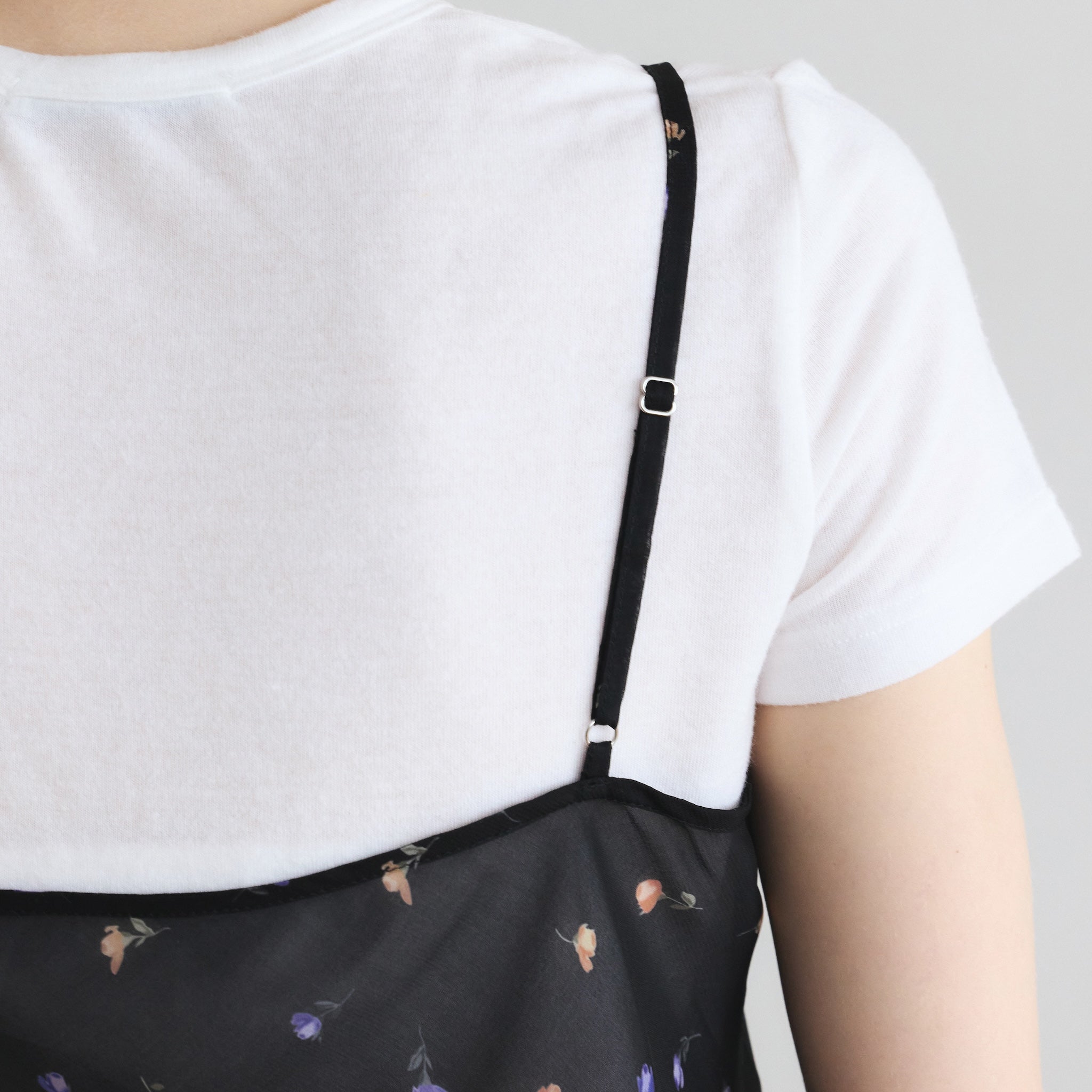 AsymmetryショルダーFlowerトップス