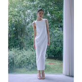 Pad-in back-open boat neck dress