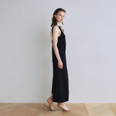 Pad-in back-open boat neck dress