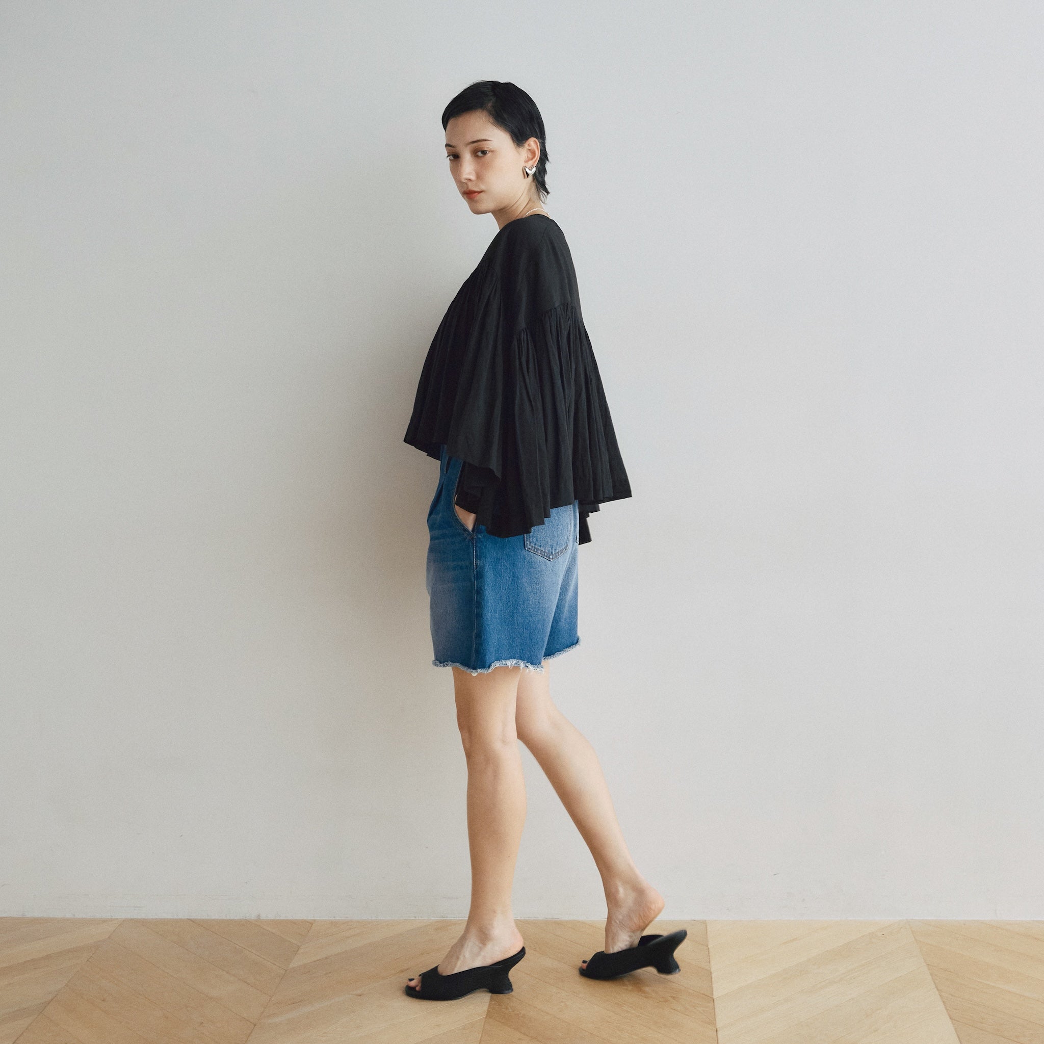 カットオフDenim tuckハーフパンツ