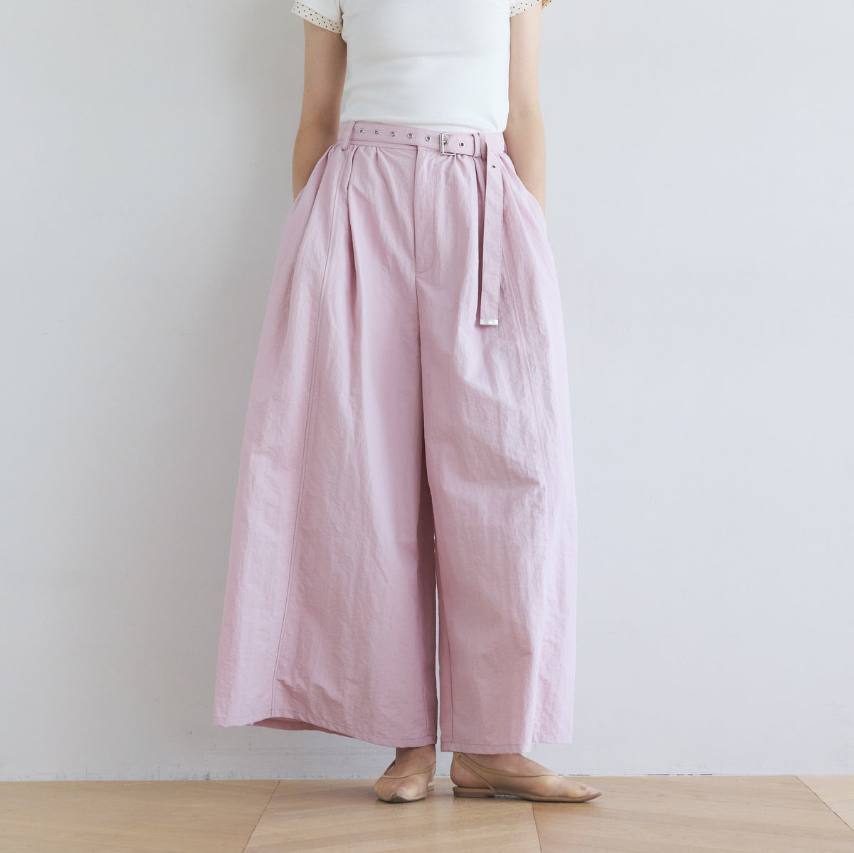 Air Volume Gathered Pants