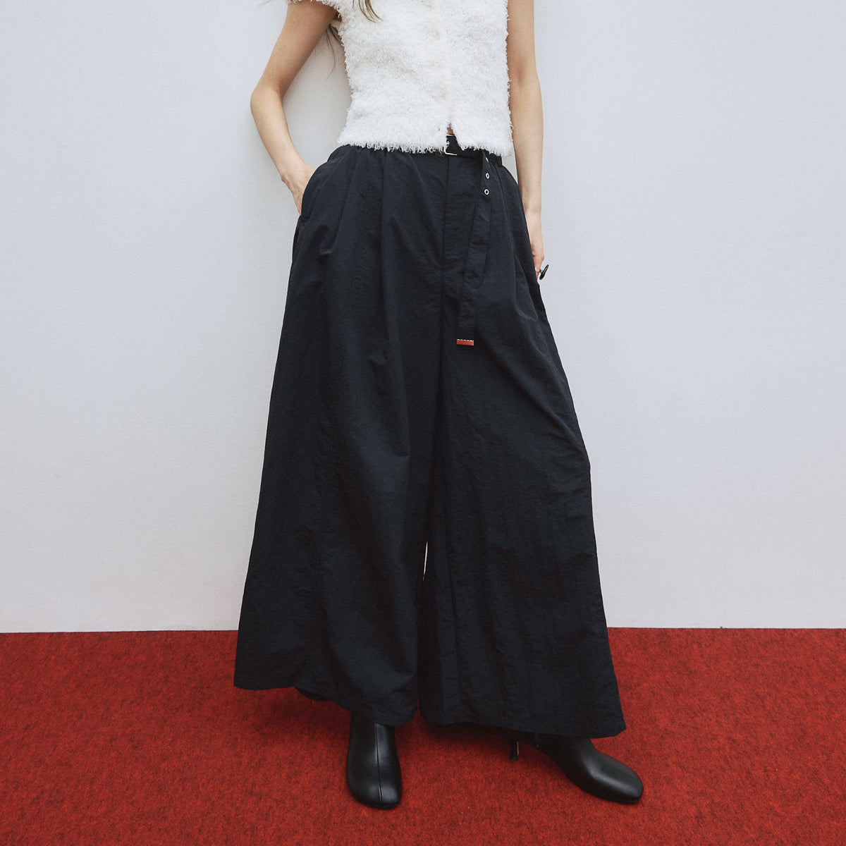 Air Volume Gathered Pants