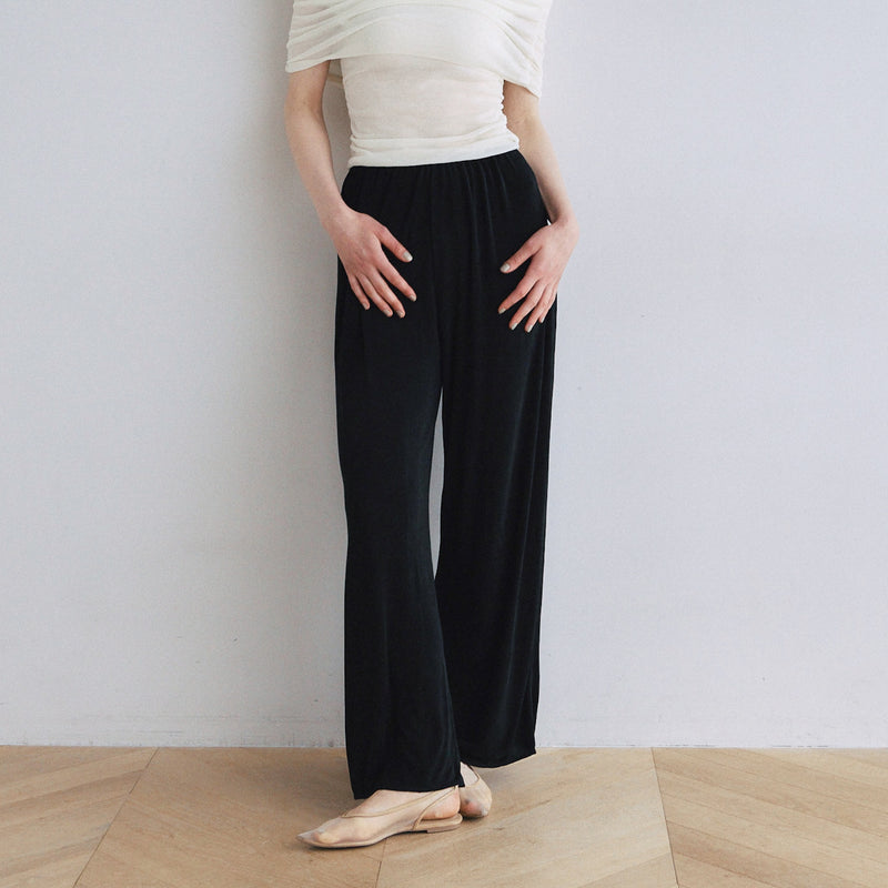 GLOSS RIBストレートパンツ