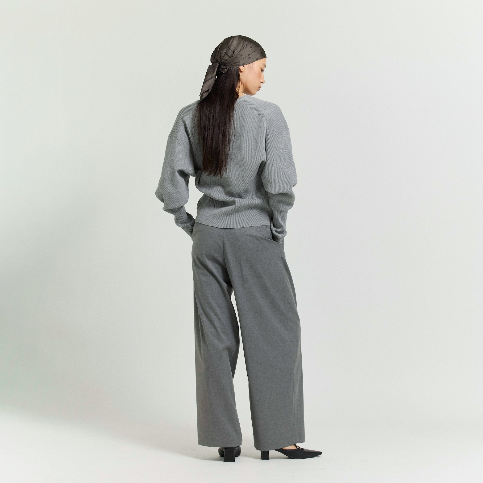 Deep Tuckストレッチワイドパンツ
