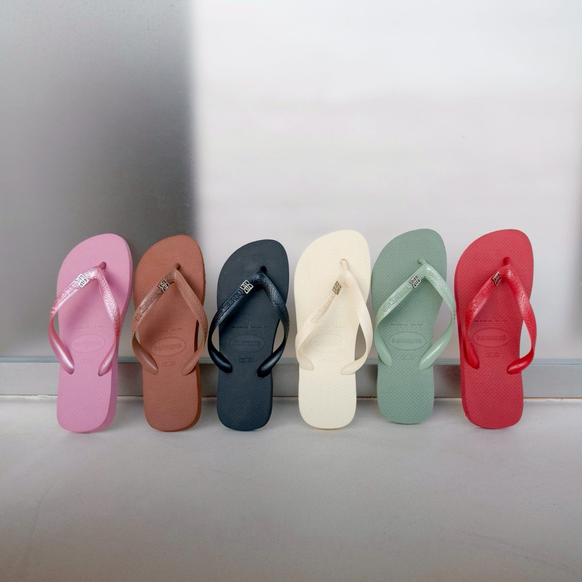 Havaianas Rubber Beach Sandals TOP