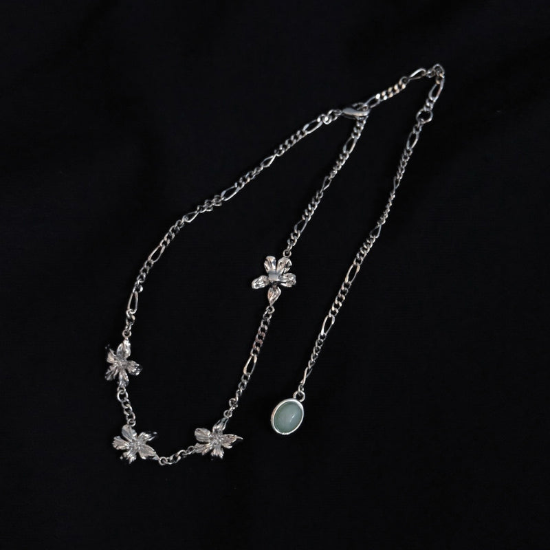 Flower motif ネックレス