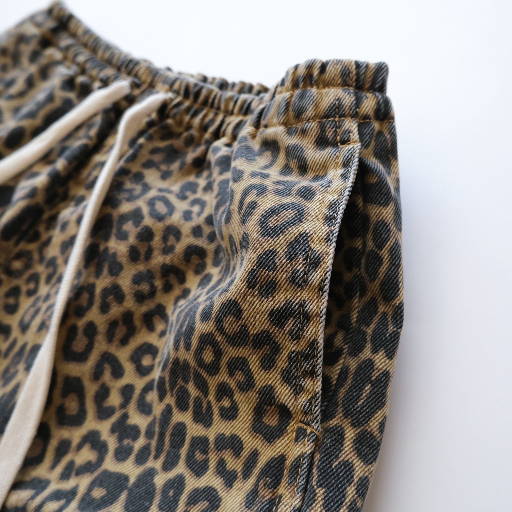 searoomlynn ウエストギャザーCanvasショートパンツ searoomlynn ウエストギャザーCanvasショートパンツレオパードS