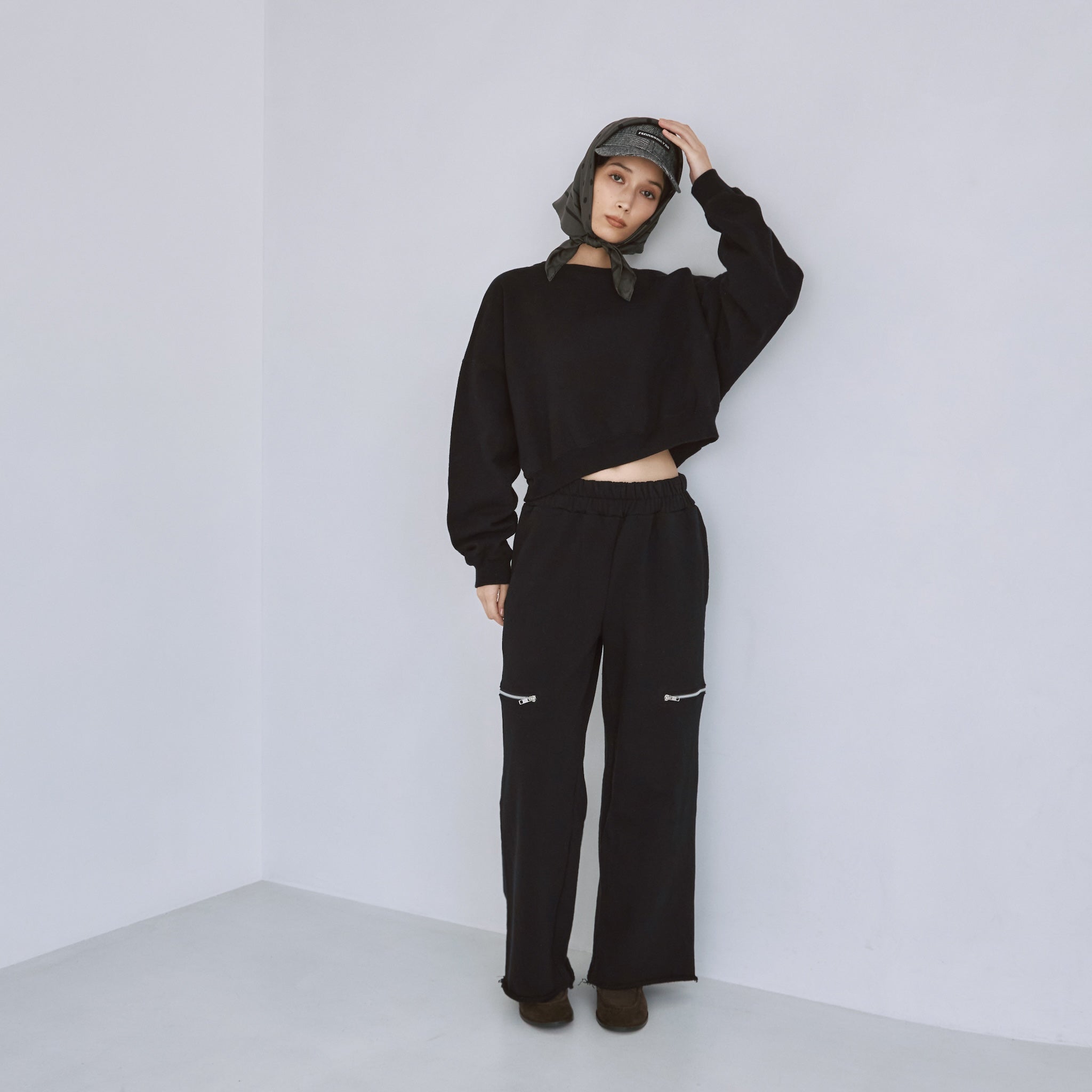 SeaRoomlynn Heavy Sweat Zipフーディー レッド SeaRoomlynn Heavy Sweat Zipフーディー レッド THE SWEAT ARE