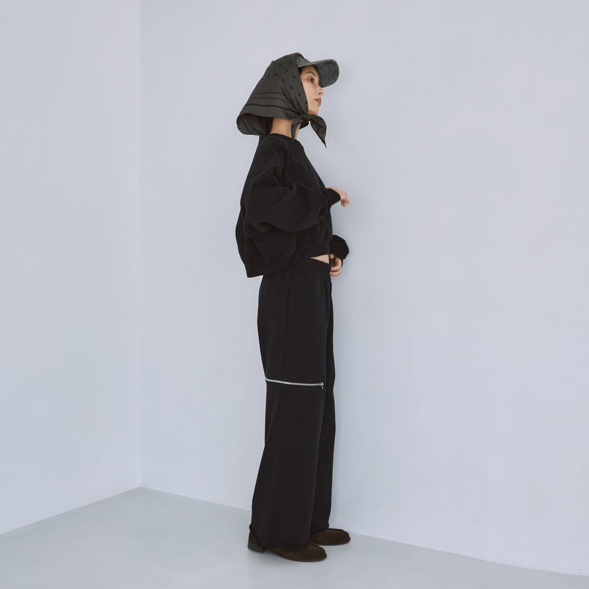 BASICSLIMスウェットパンツ　searoomlynn Heavy Sweat Side Zipカットパンツ
