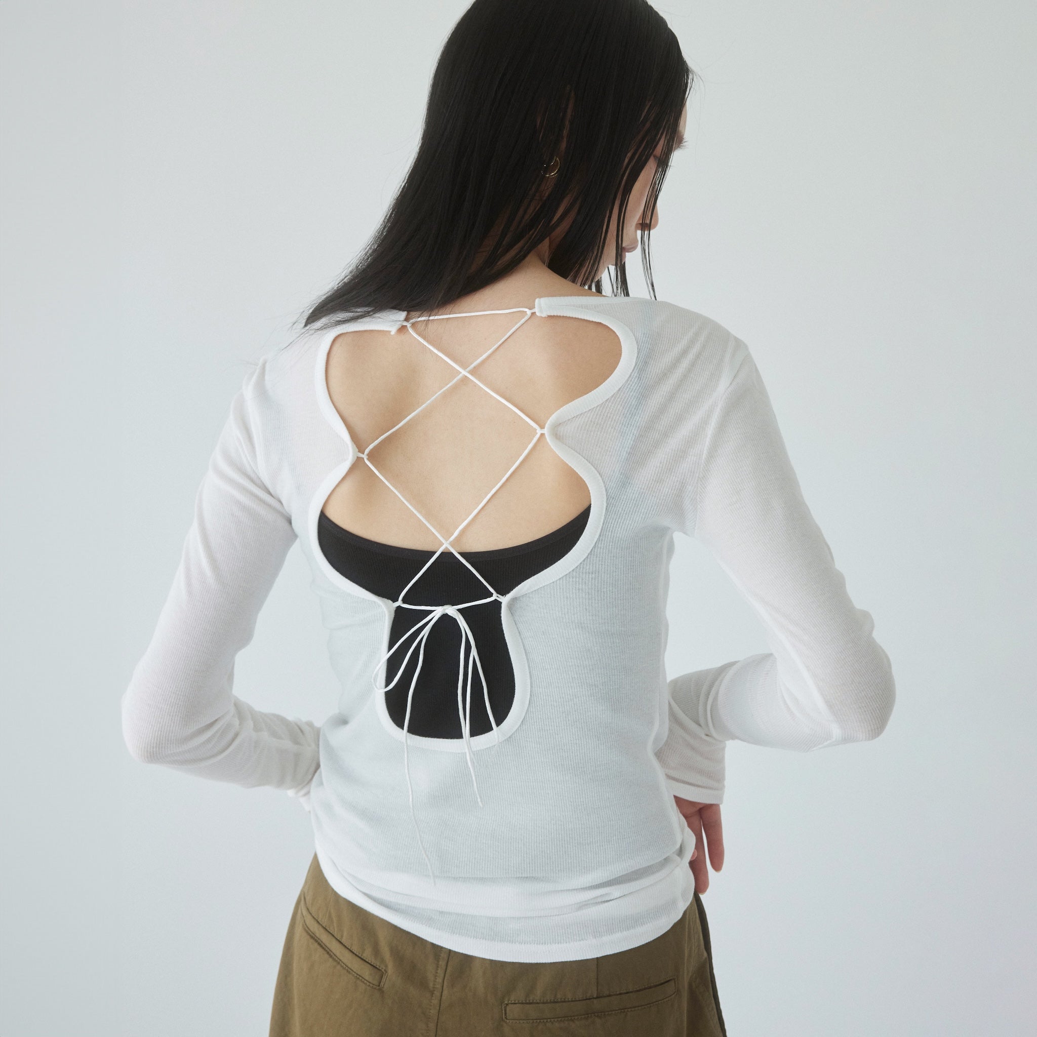 Soft sheer RIBレースアップトップス