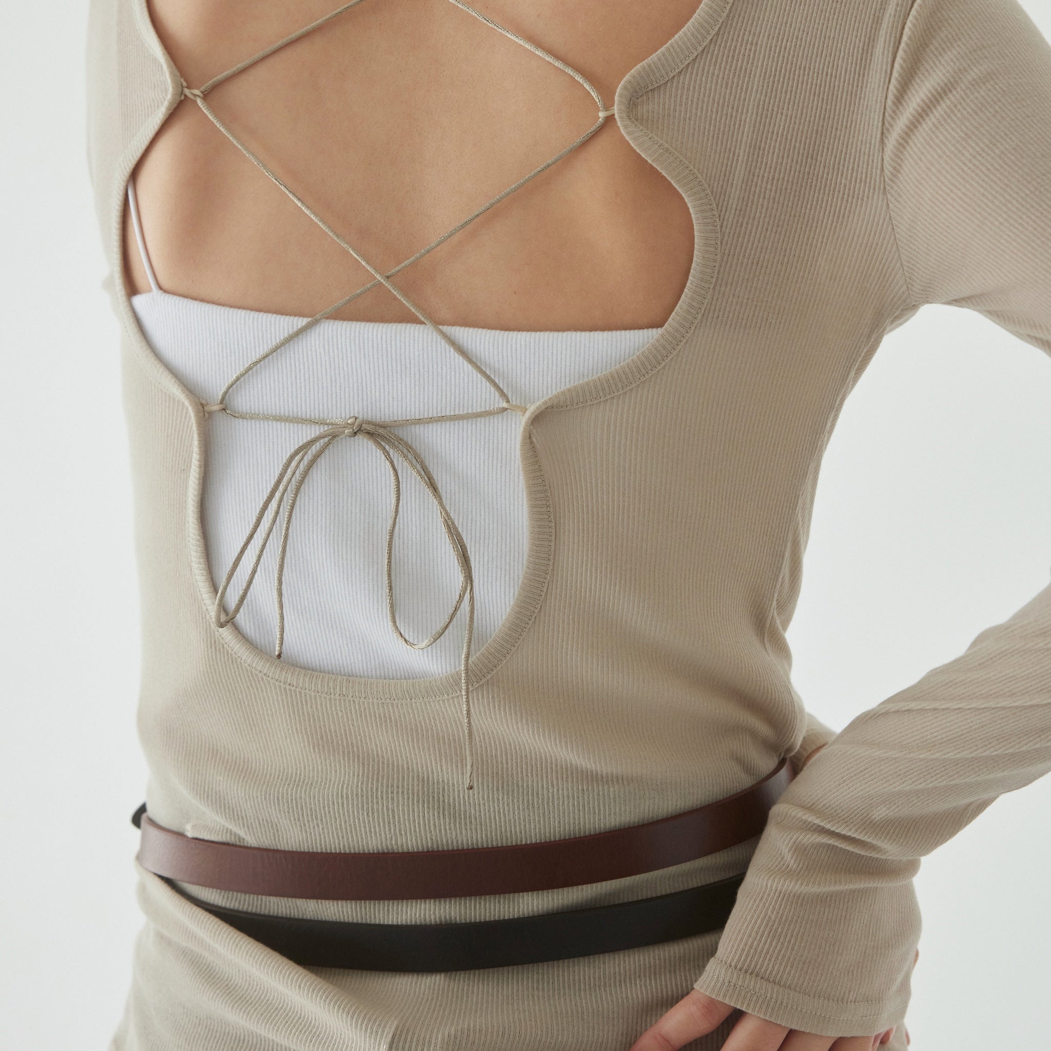 Soft sheer RIBレースアップトップス