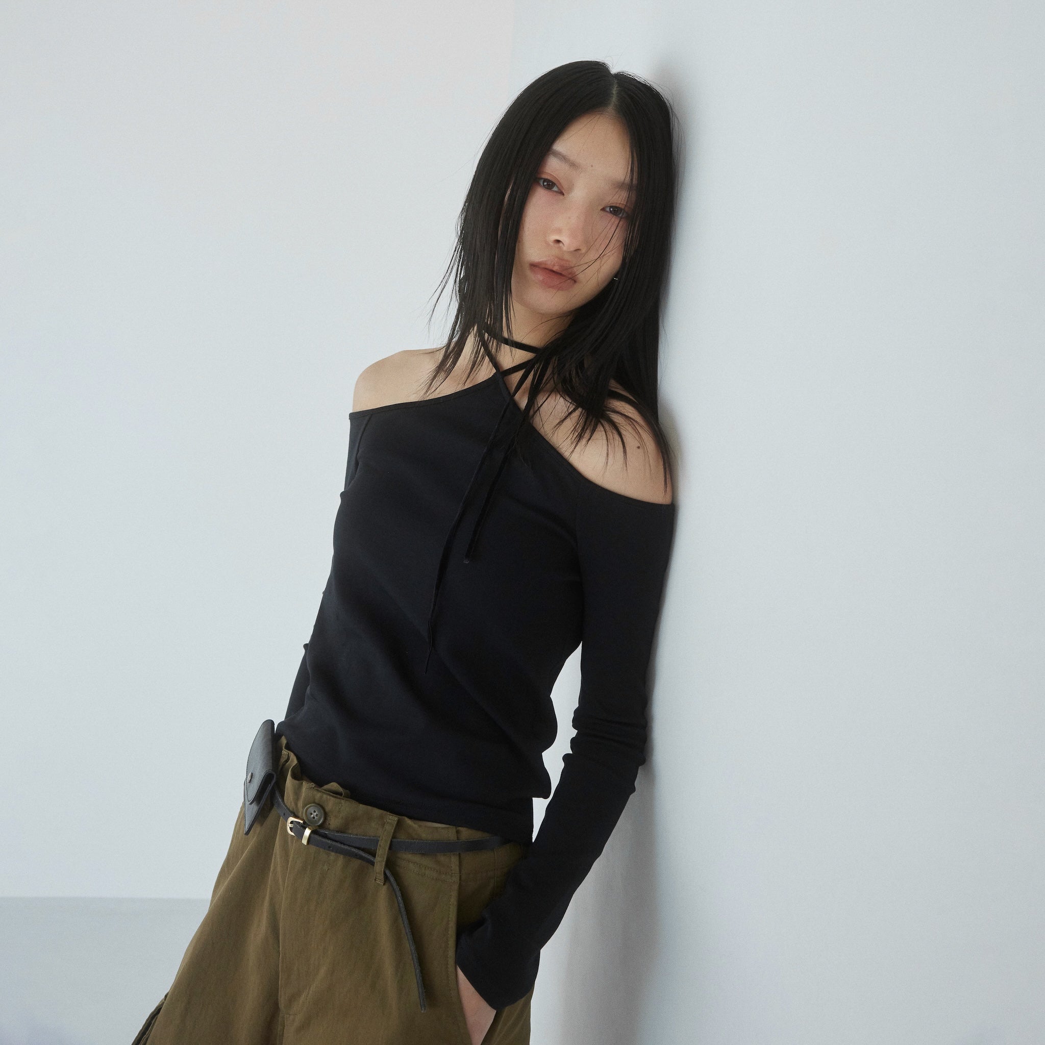 Mofty Off-the-Shoulder Halter Top
