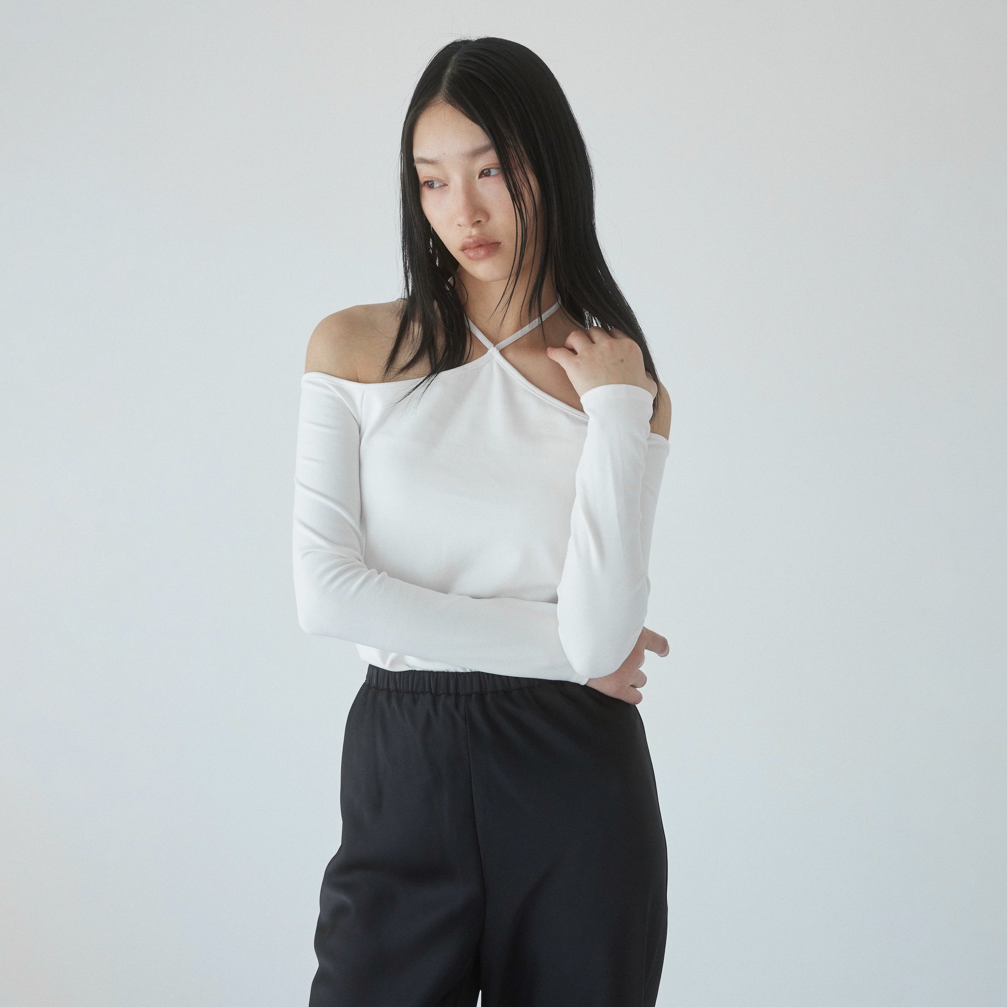 Mofty Off-the-Shoulder Halter Top