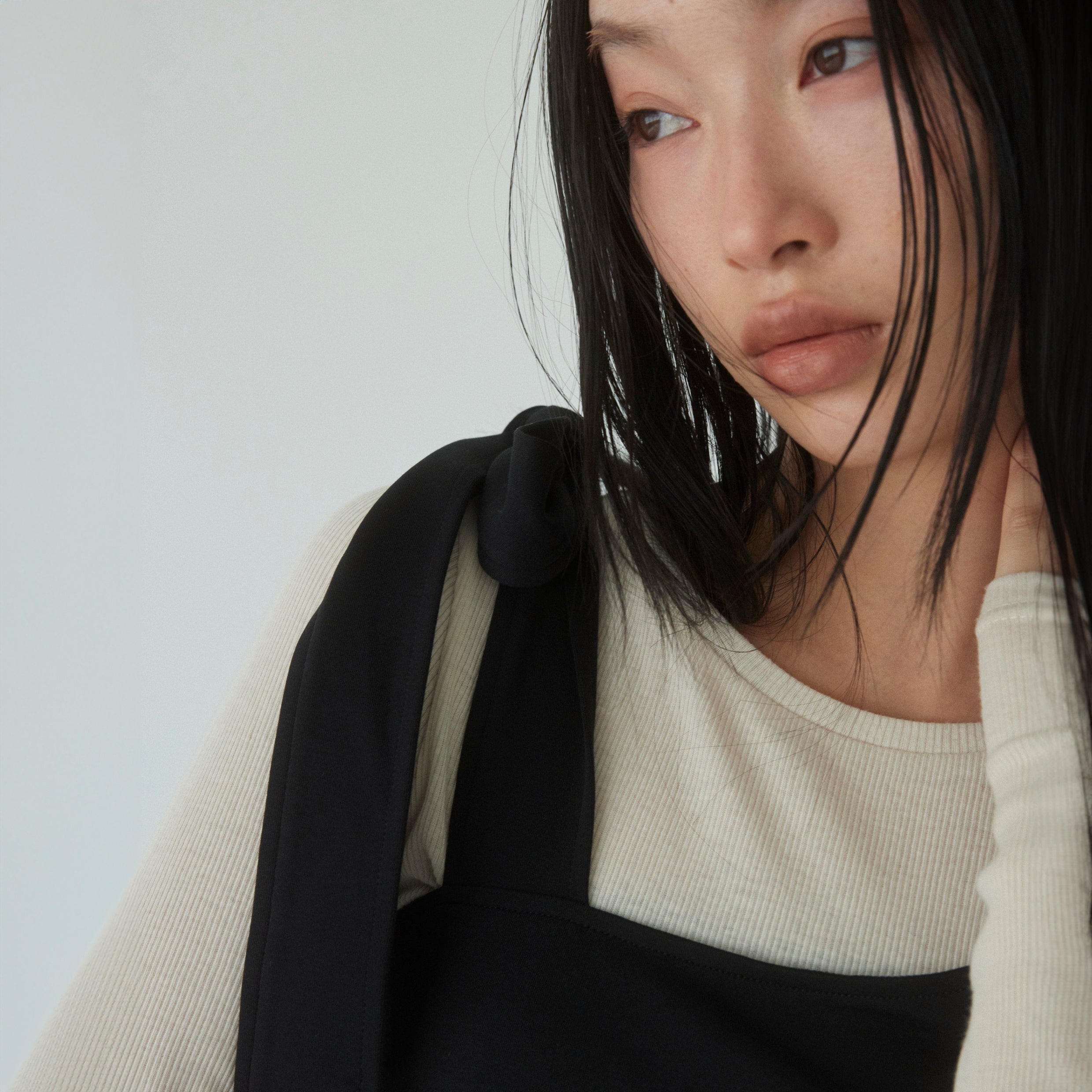 パッドin Mofty Asymmetryトップス