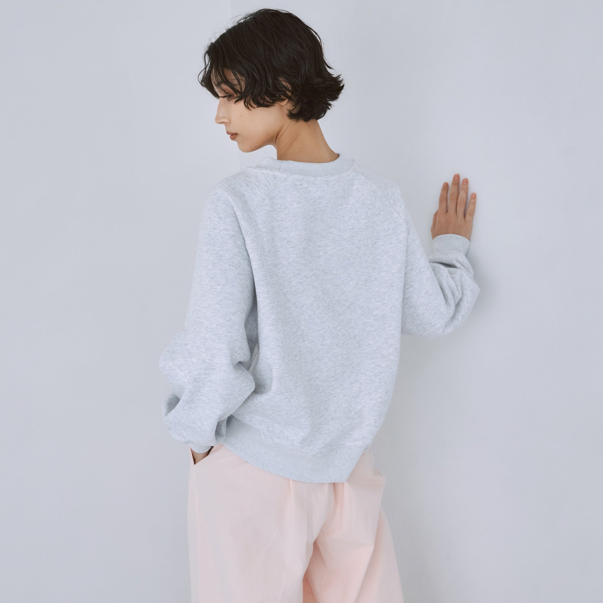 TENNIS CLUB ラグランスウェット