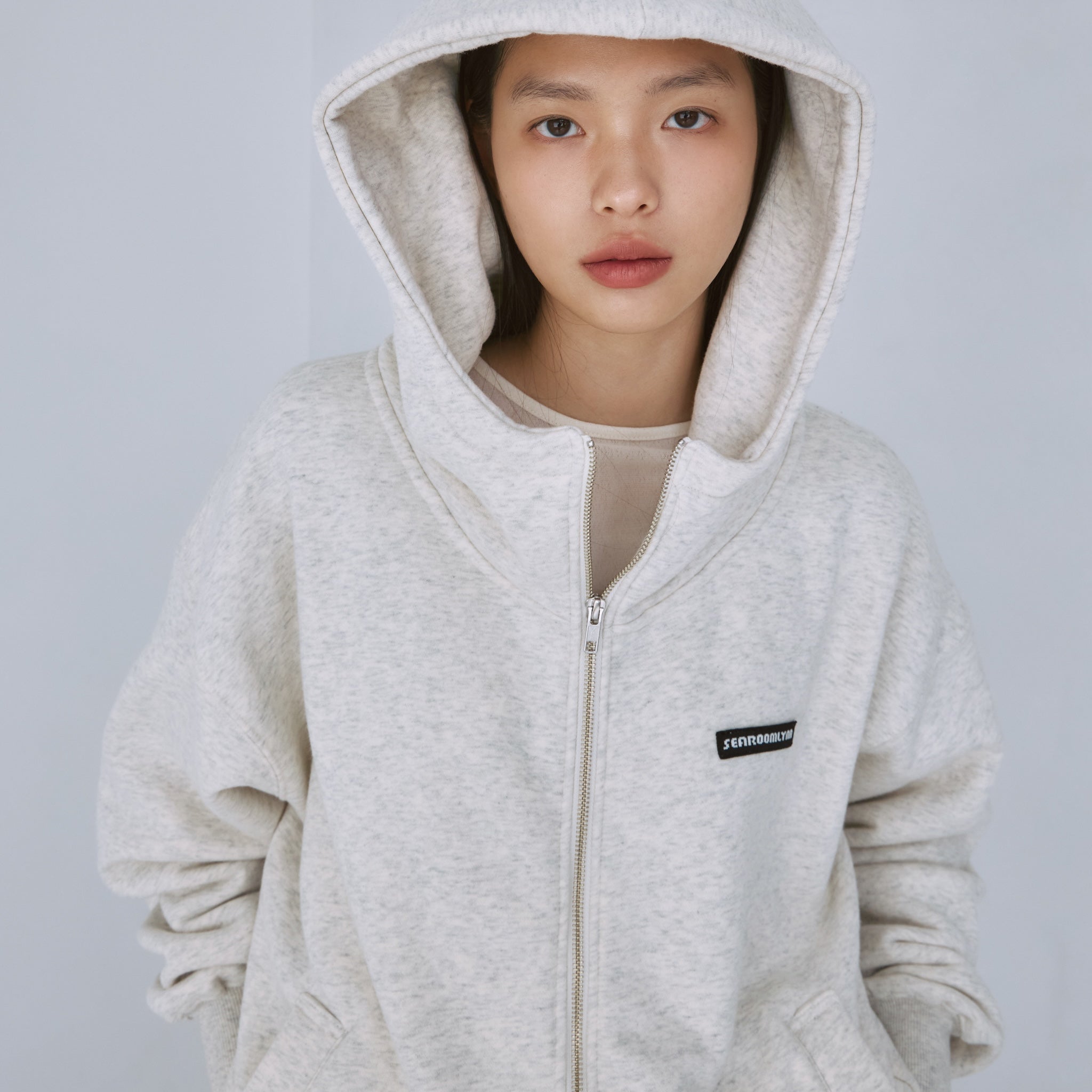 Mini Logo Volume Sweat Zipフーディー