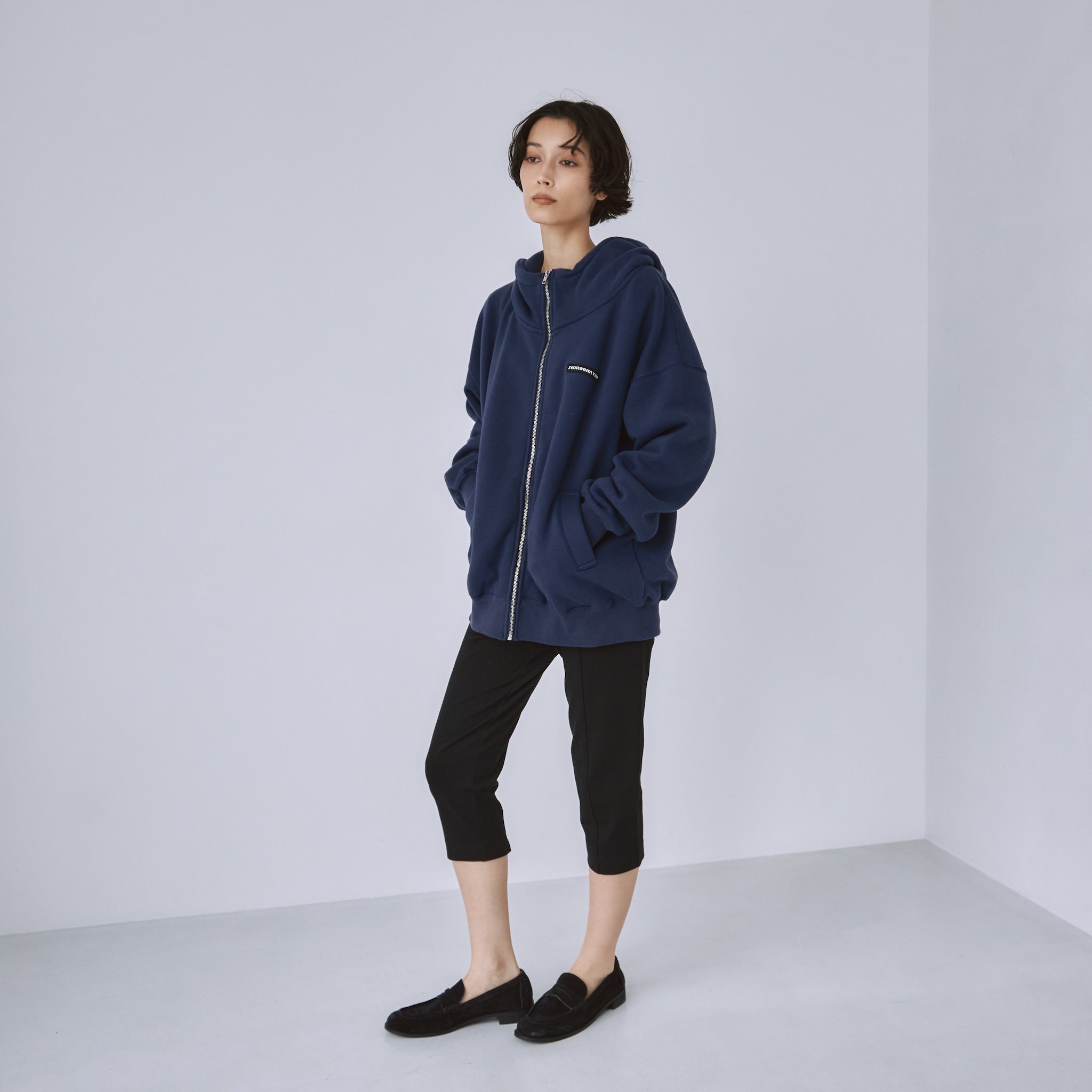 Mini Logo Volume Sweat Zipフーディー