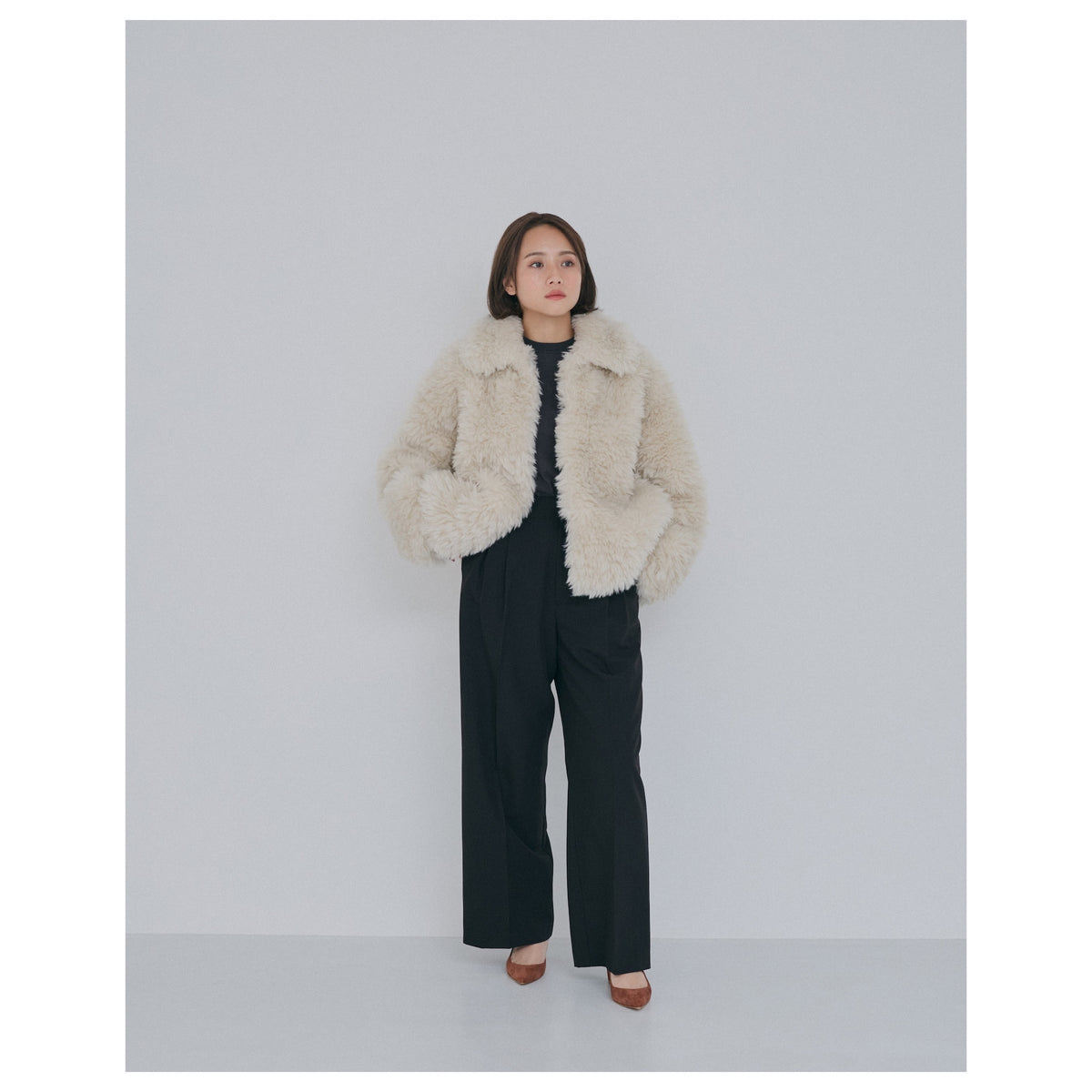 collab W tuckストレートスラックス