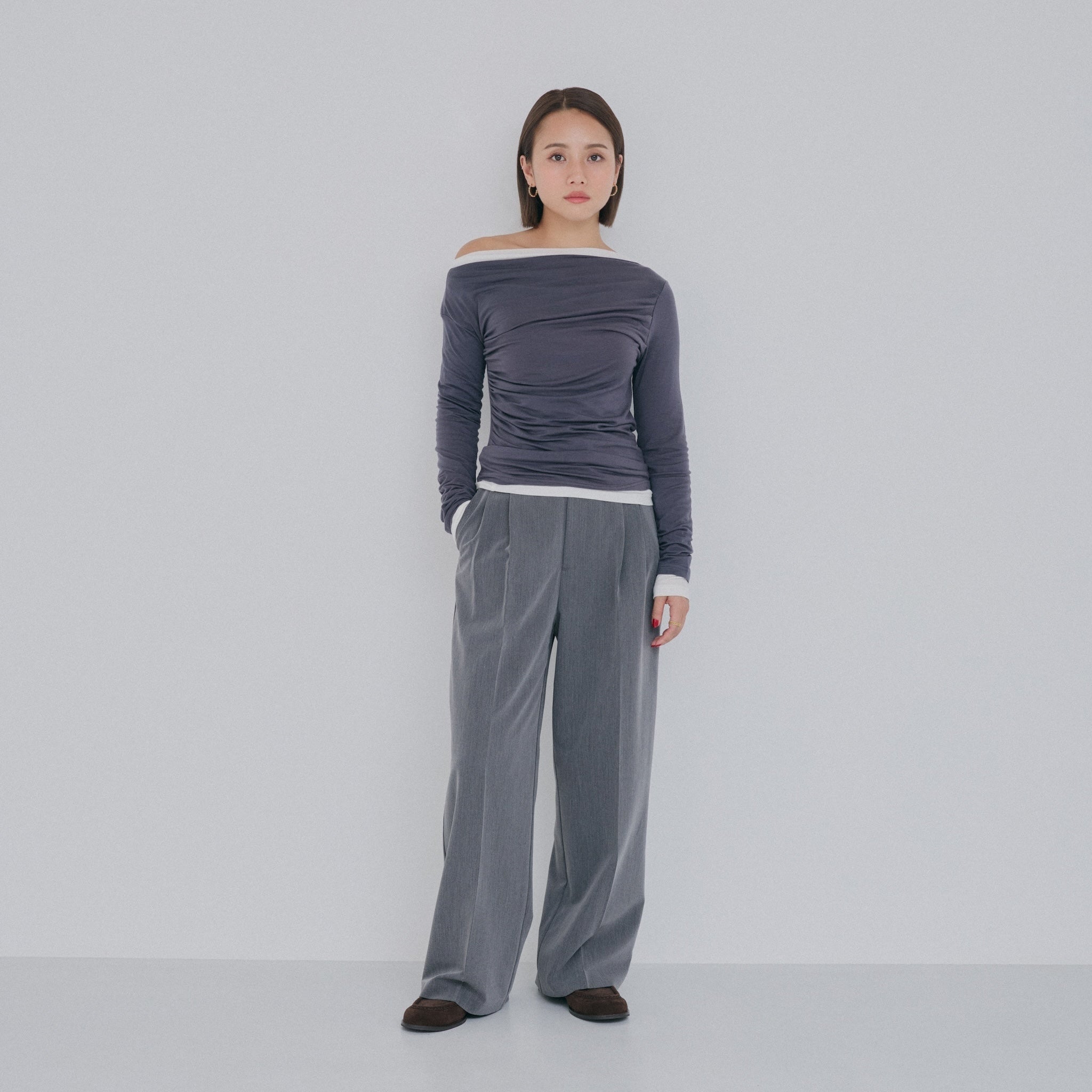 collab W tuck straight slacks