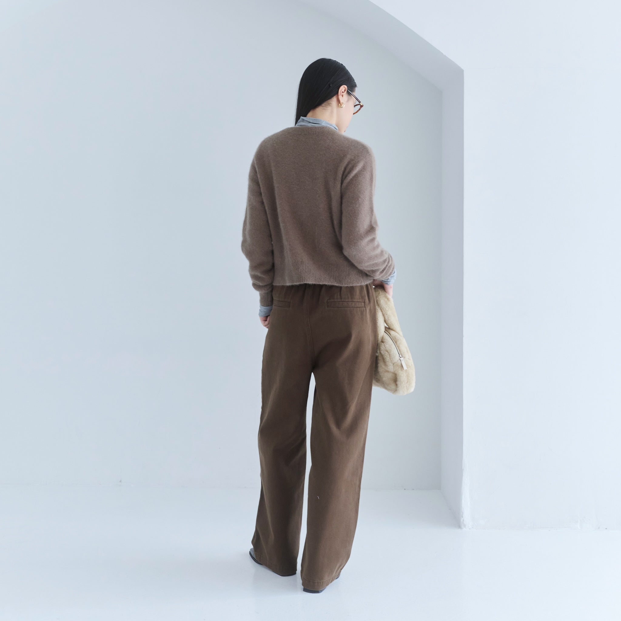 ウエストギャザーCanvasストレートパンツ