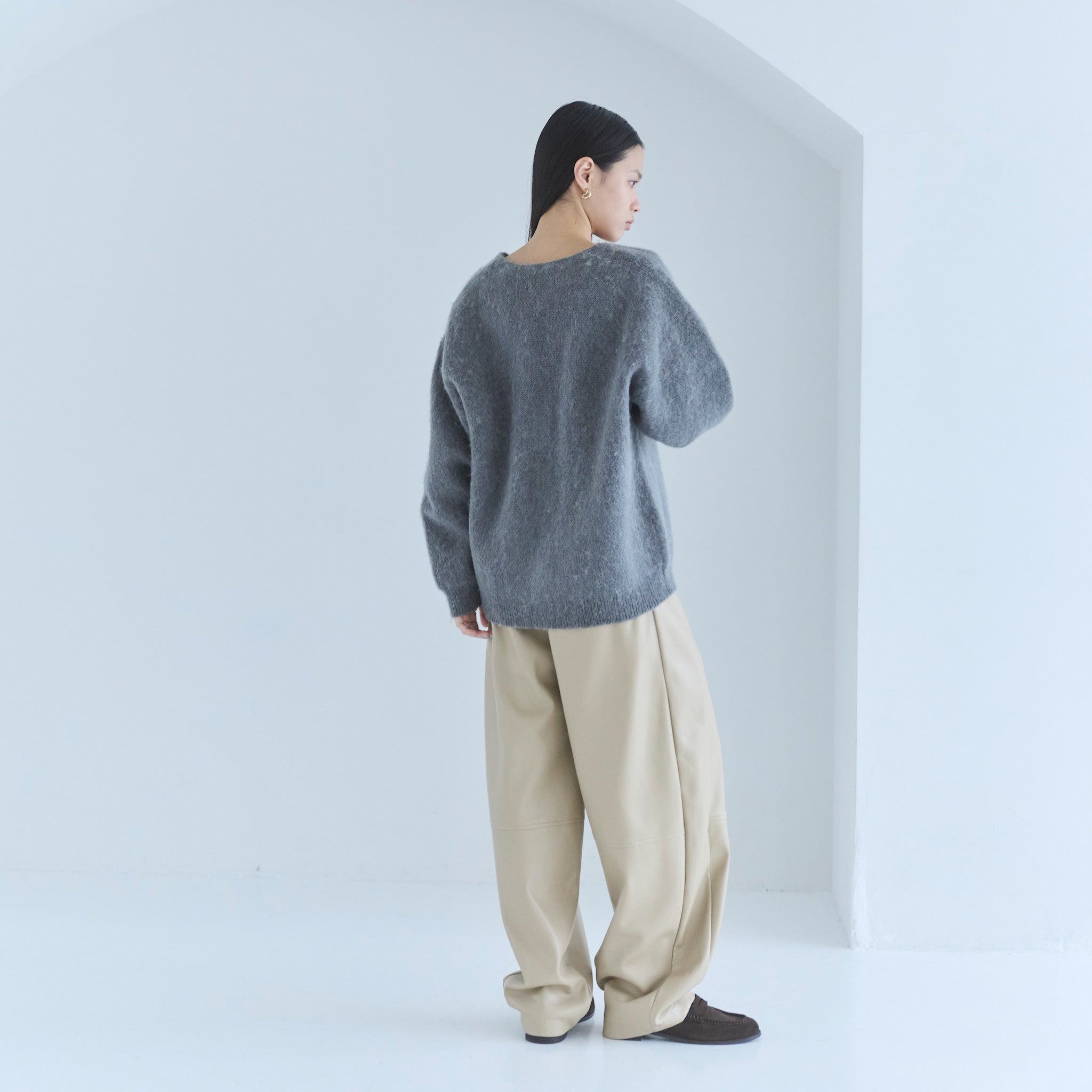 Roundish ECOレザーパンツ