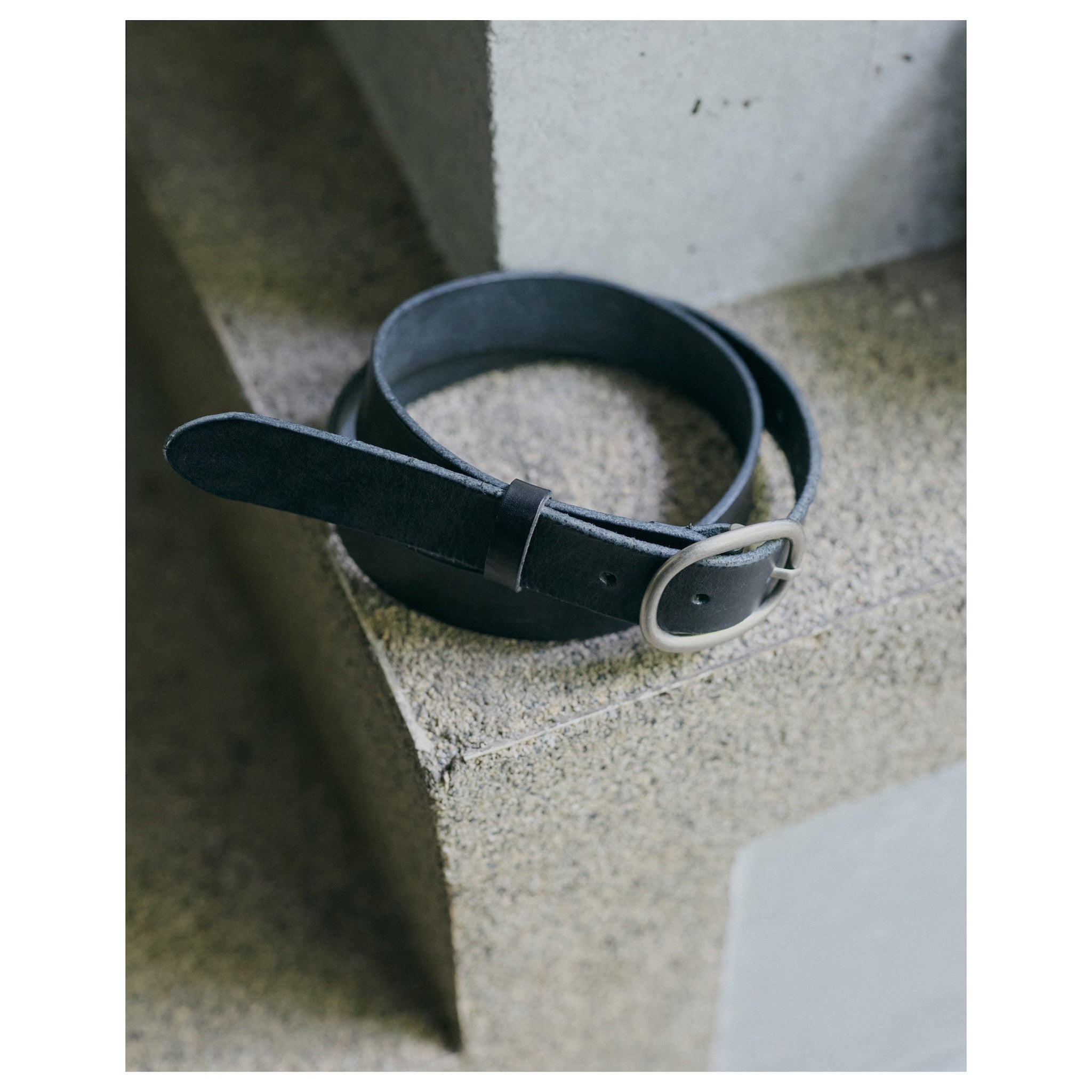 collab round buckle leather belt