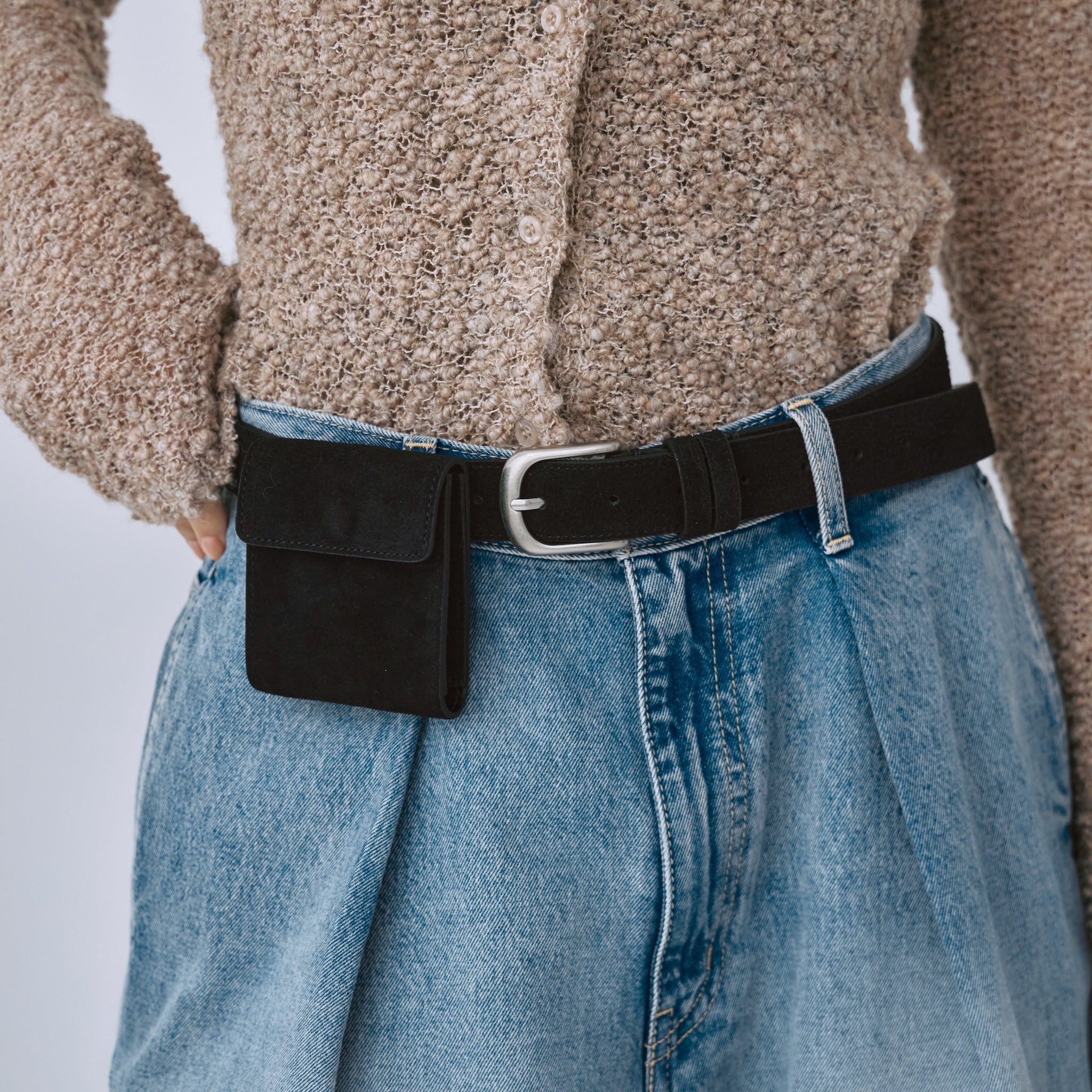 Suede pouch belt