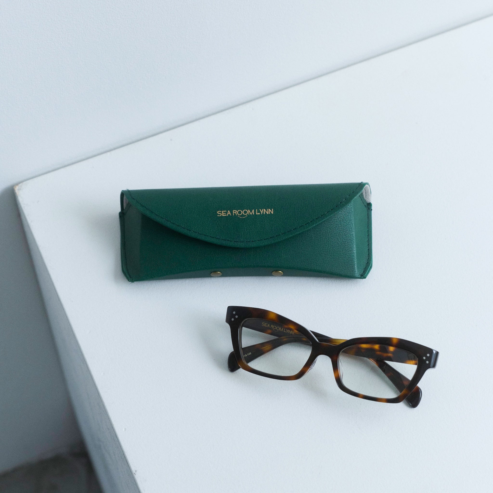 collab Bold Cat-Eye Frame Glasses