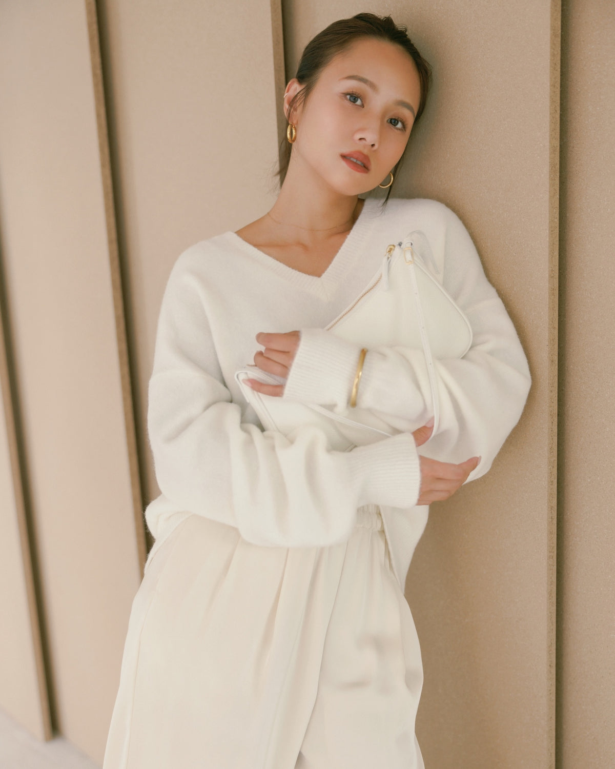 collab Basic Vネックニットトップス