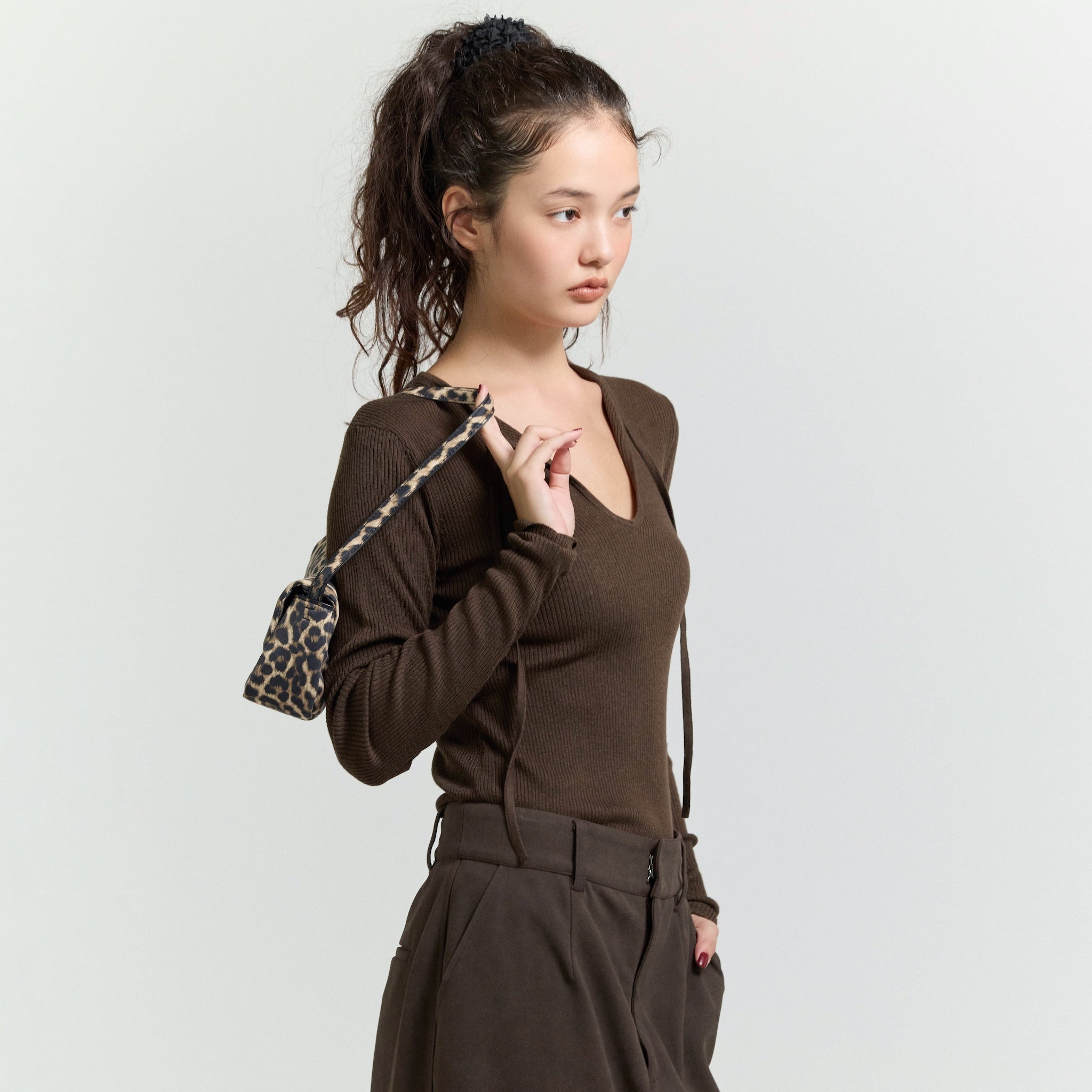 Front Ribbon RIBニットトップス